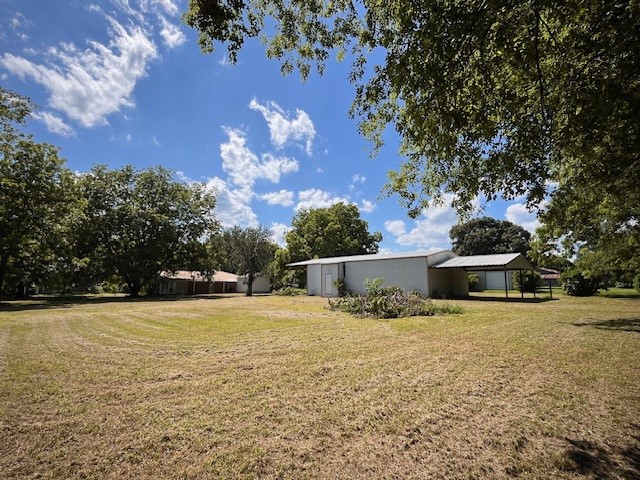 180 Nacogdoches St.
