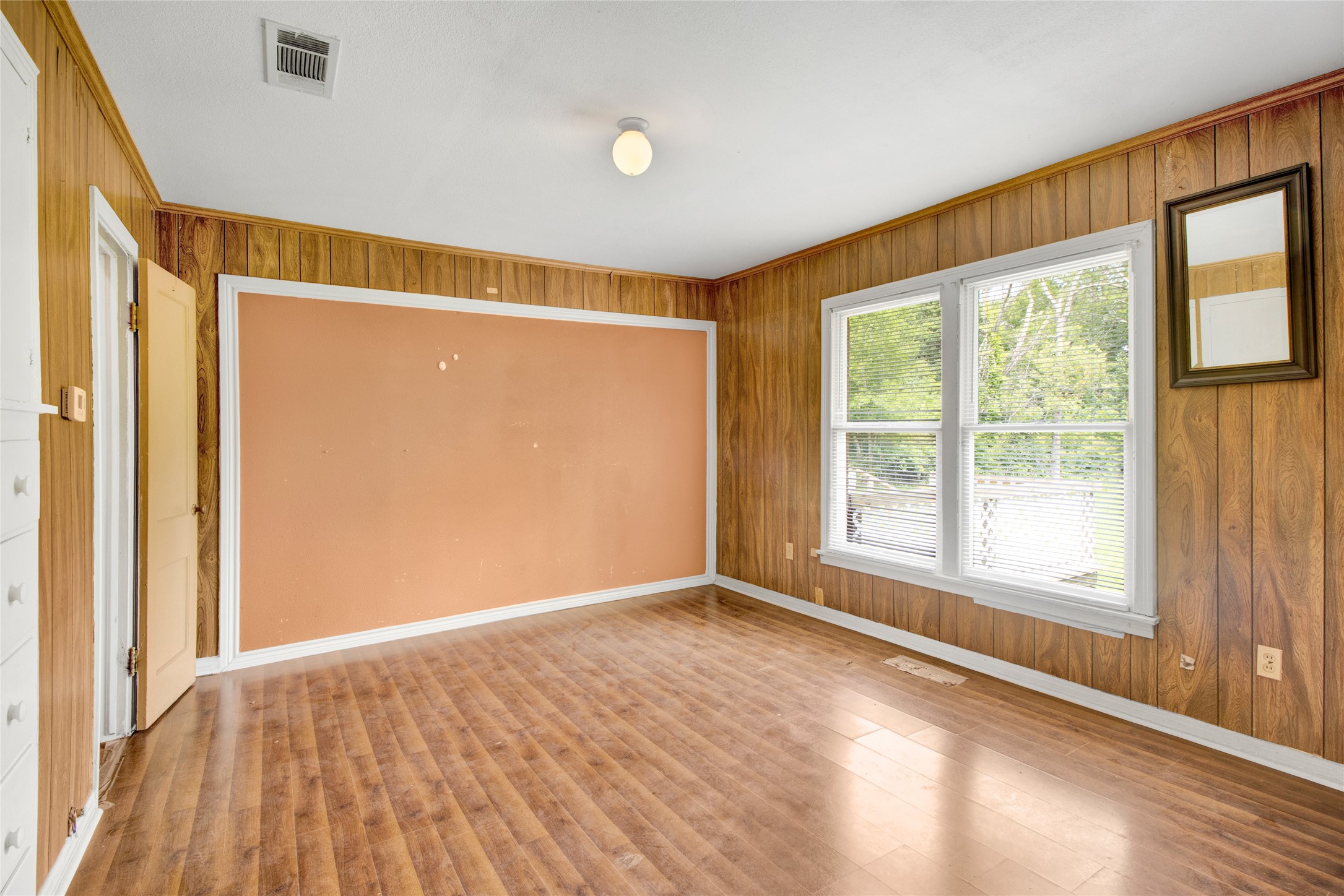 108 W Clinton Avenue