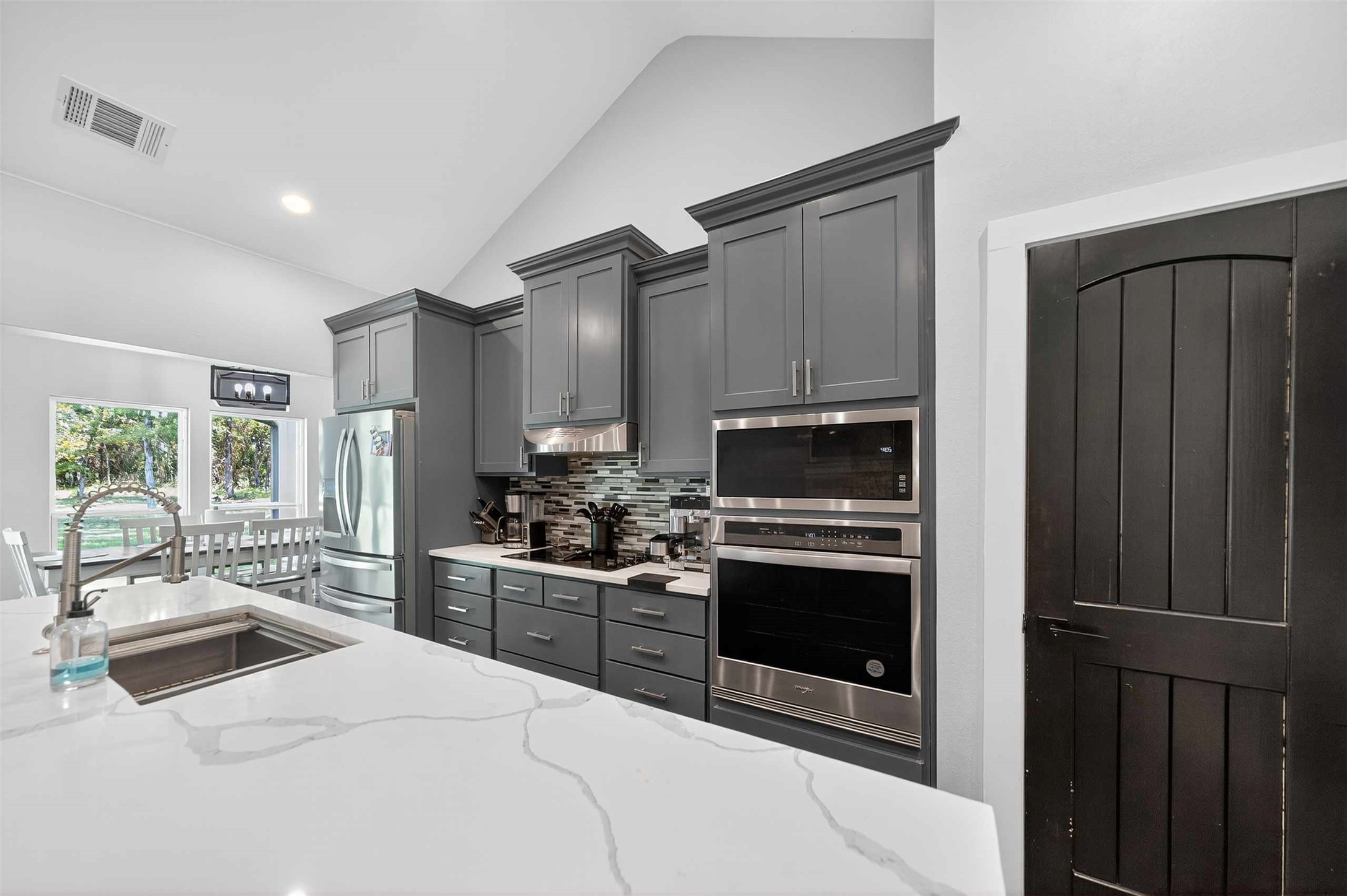 9697 County Road 1405