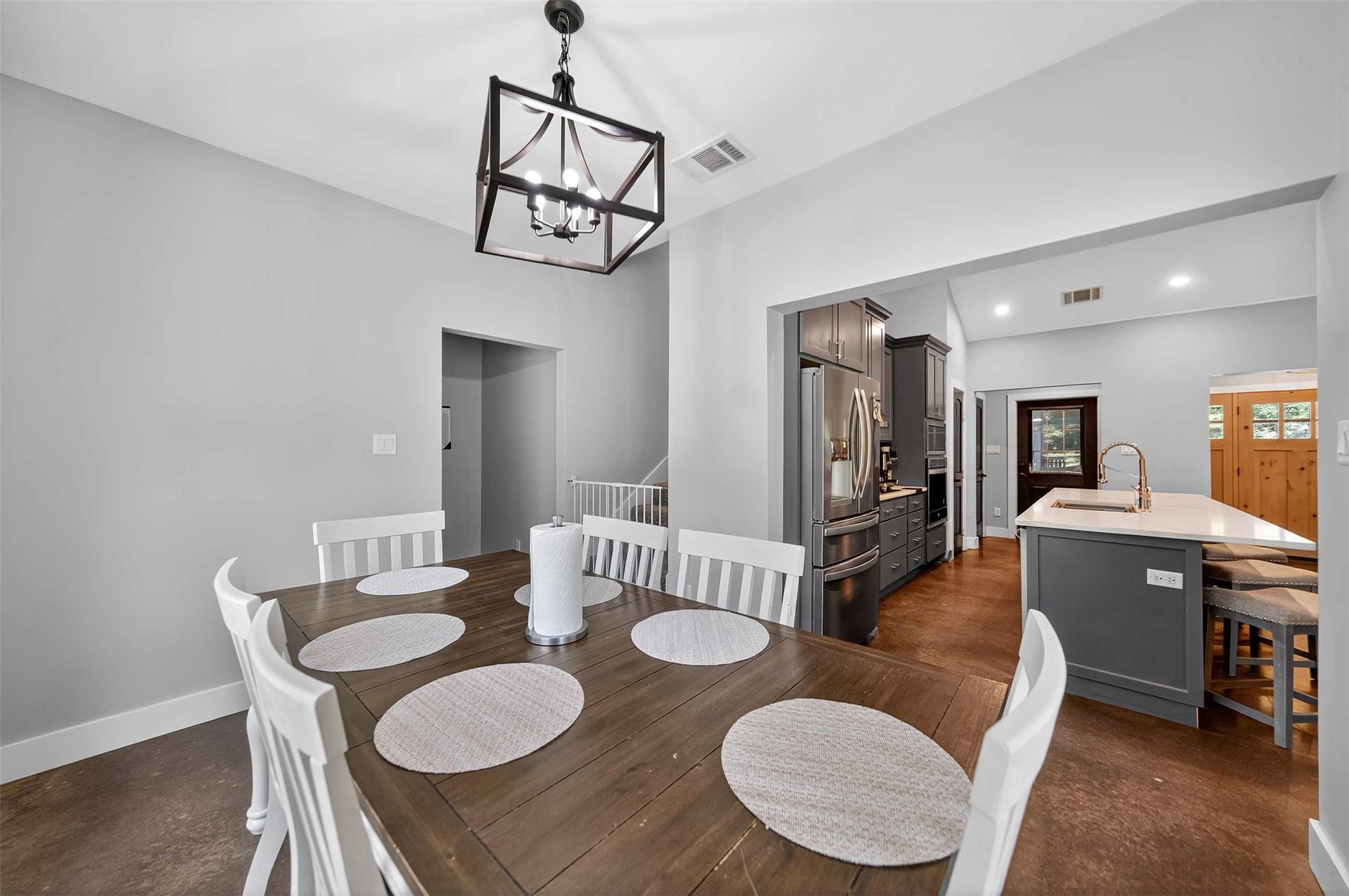 9697 County Road 1405