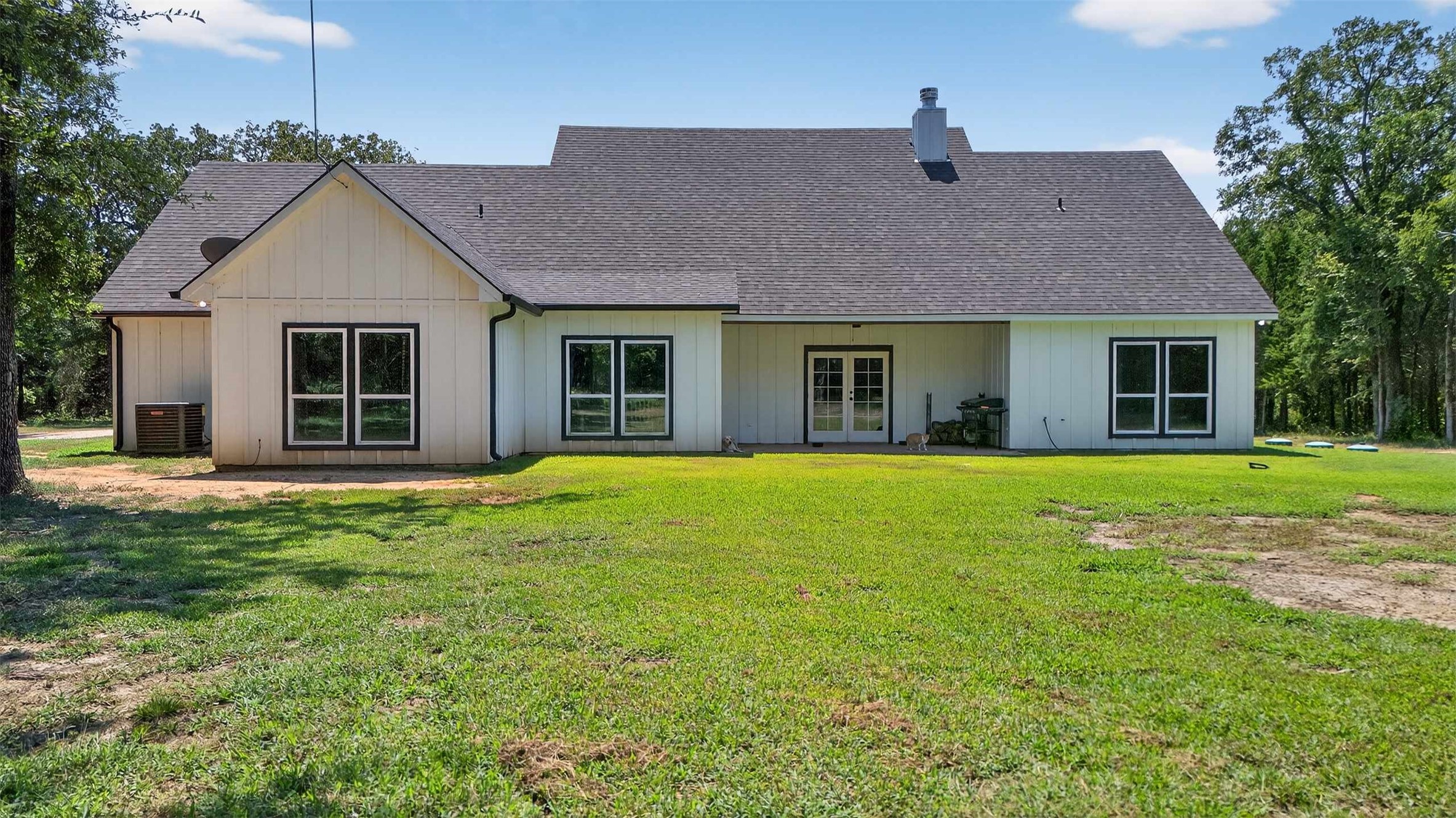 9697 County Road 1405