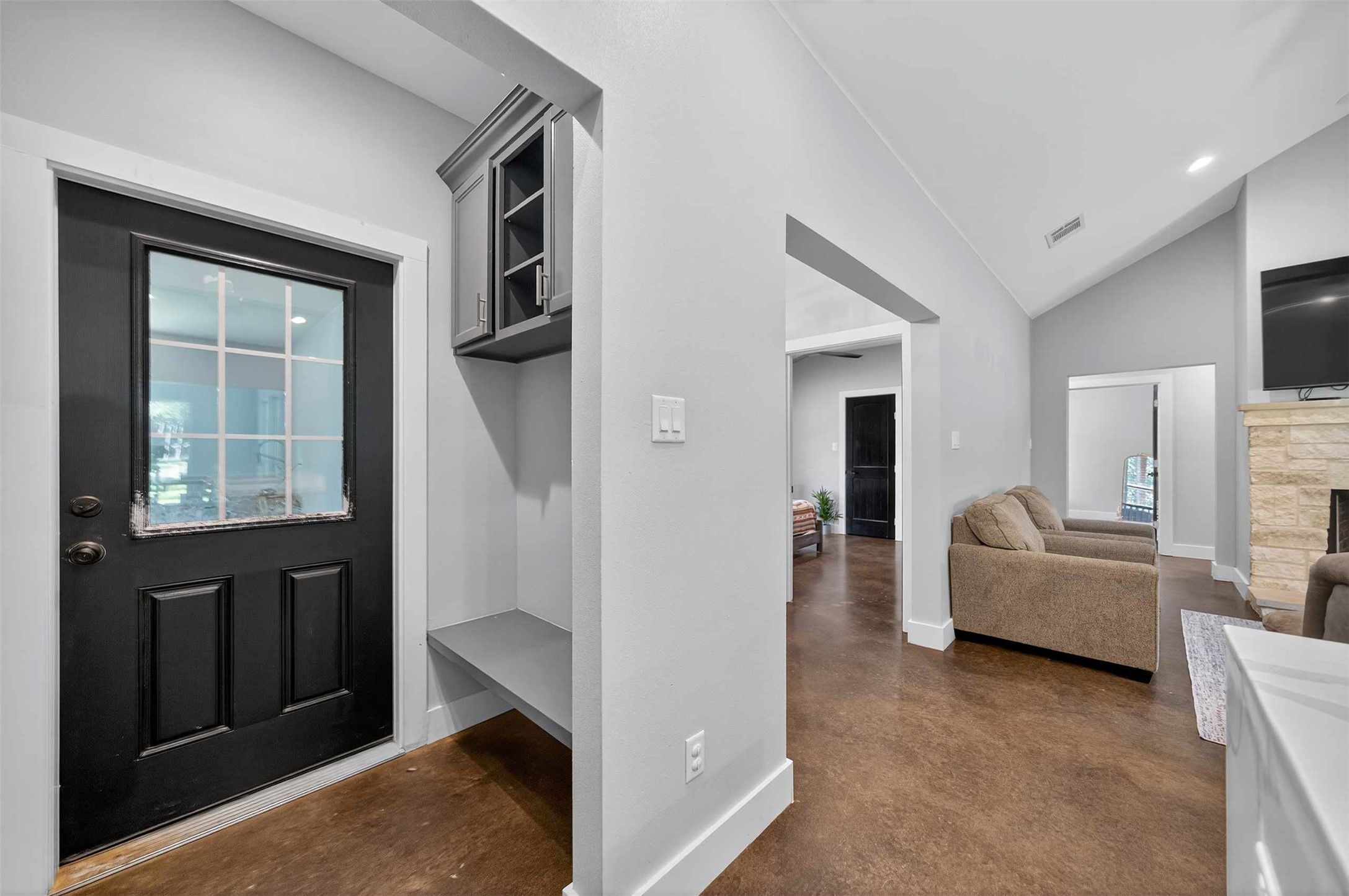 9697 County Road 1405