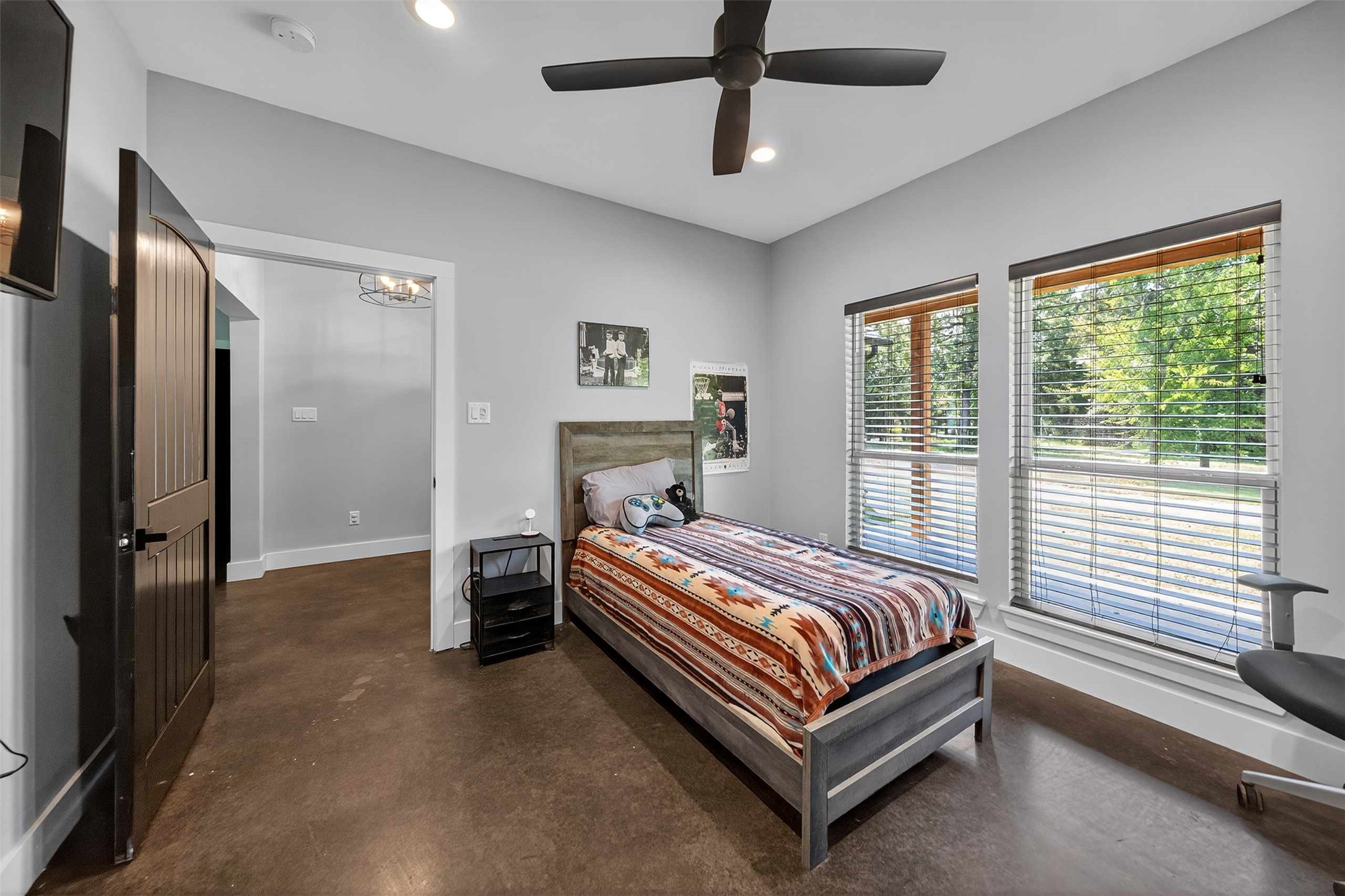 9697 County Road 1405