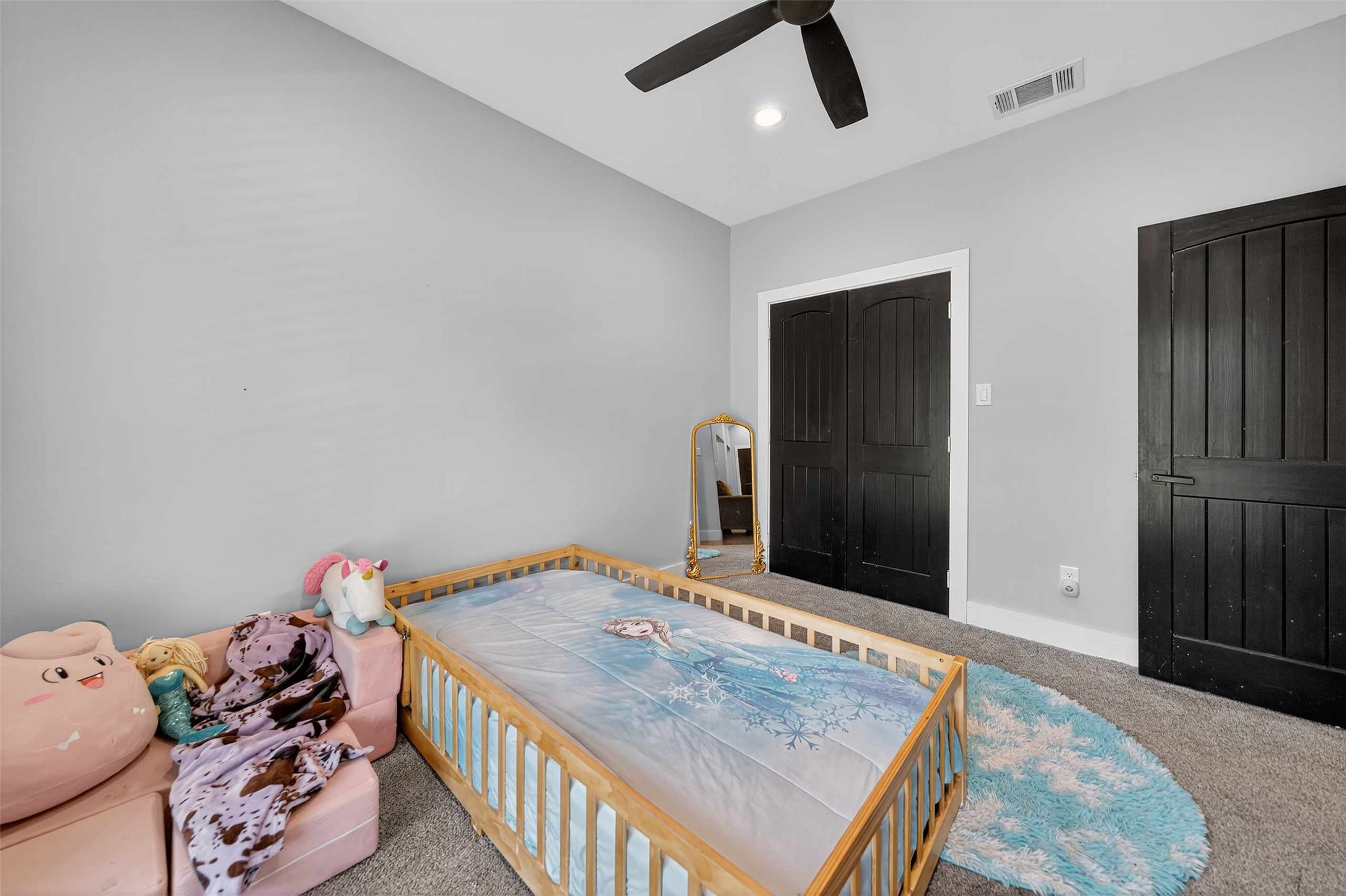 9697 County Road 1405