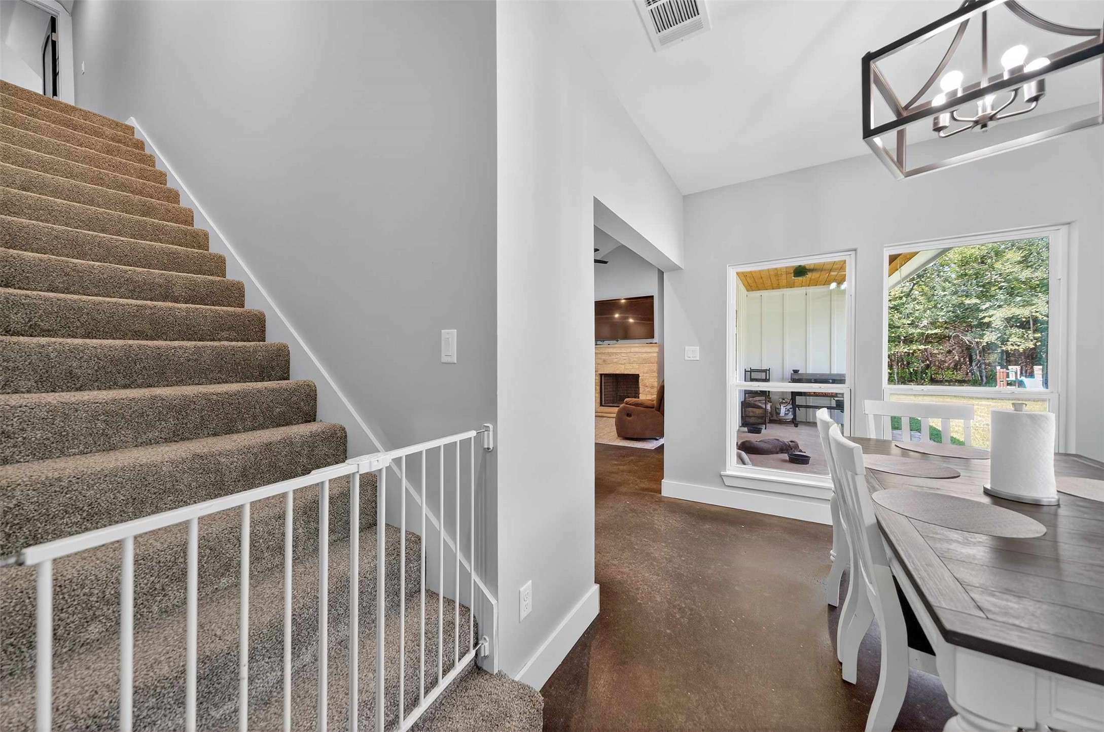 9697 County Road 1405