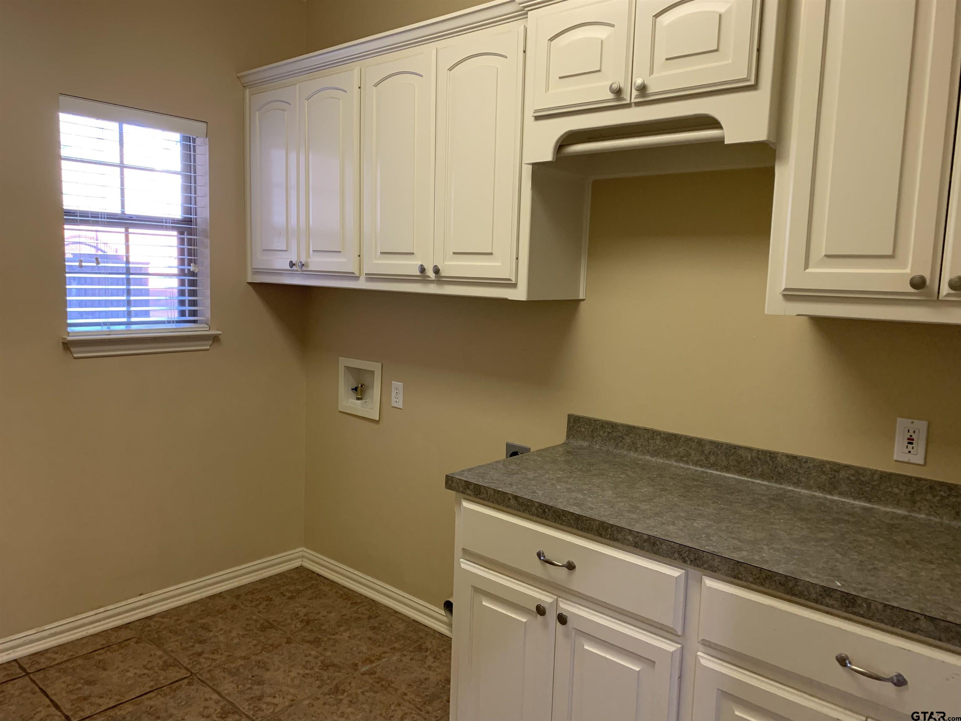 1213 Spring Branch Dr