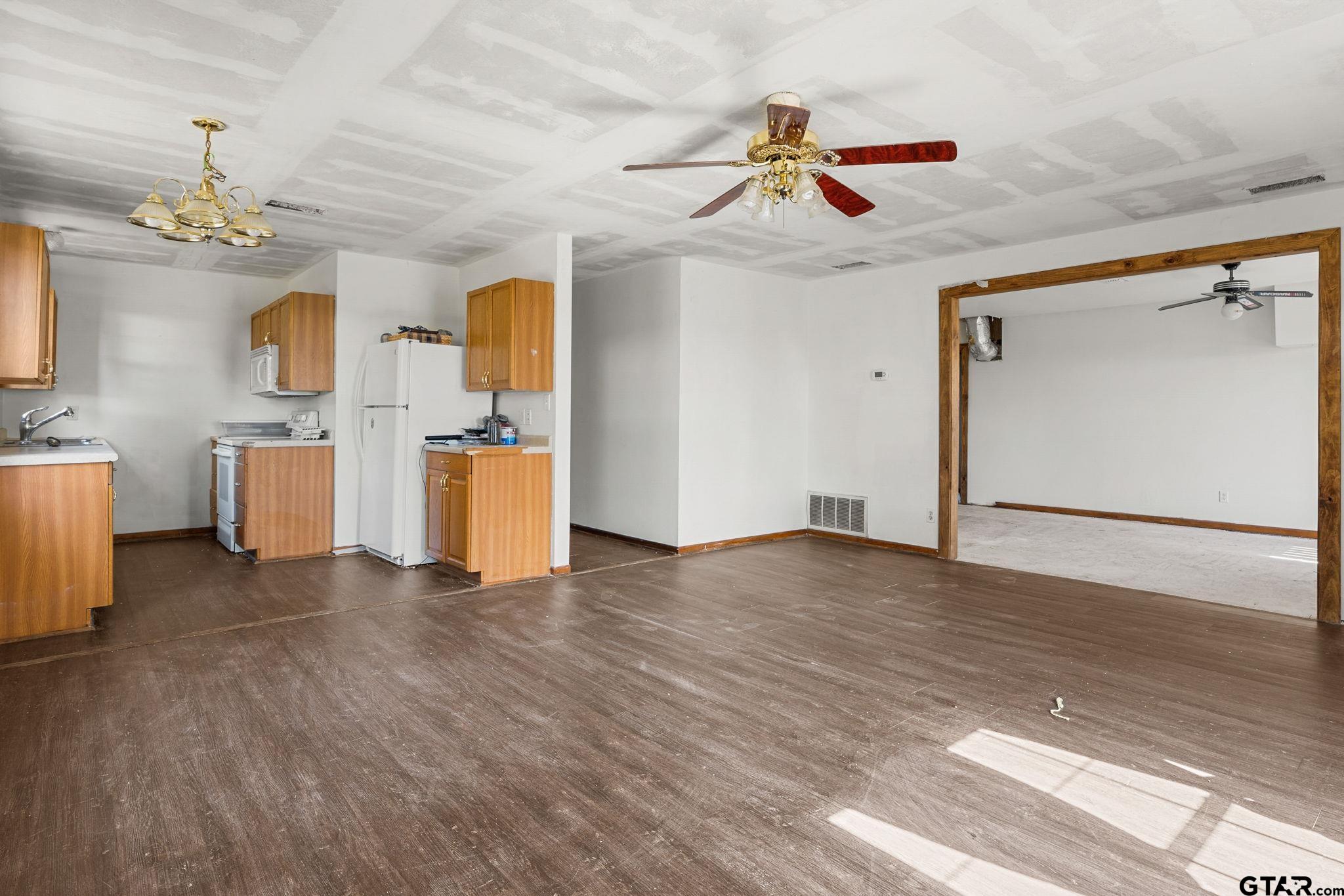 2658 Aqua Vista
