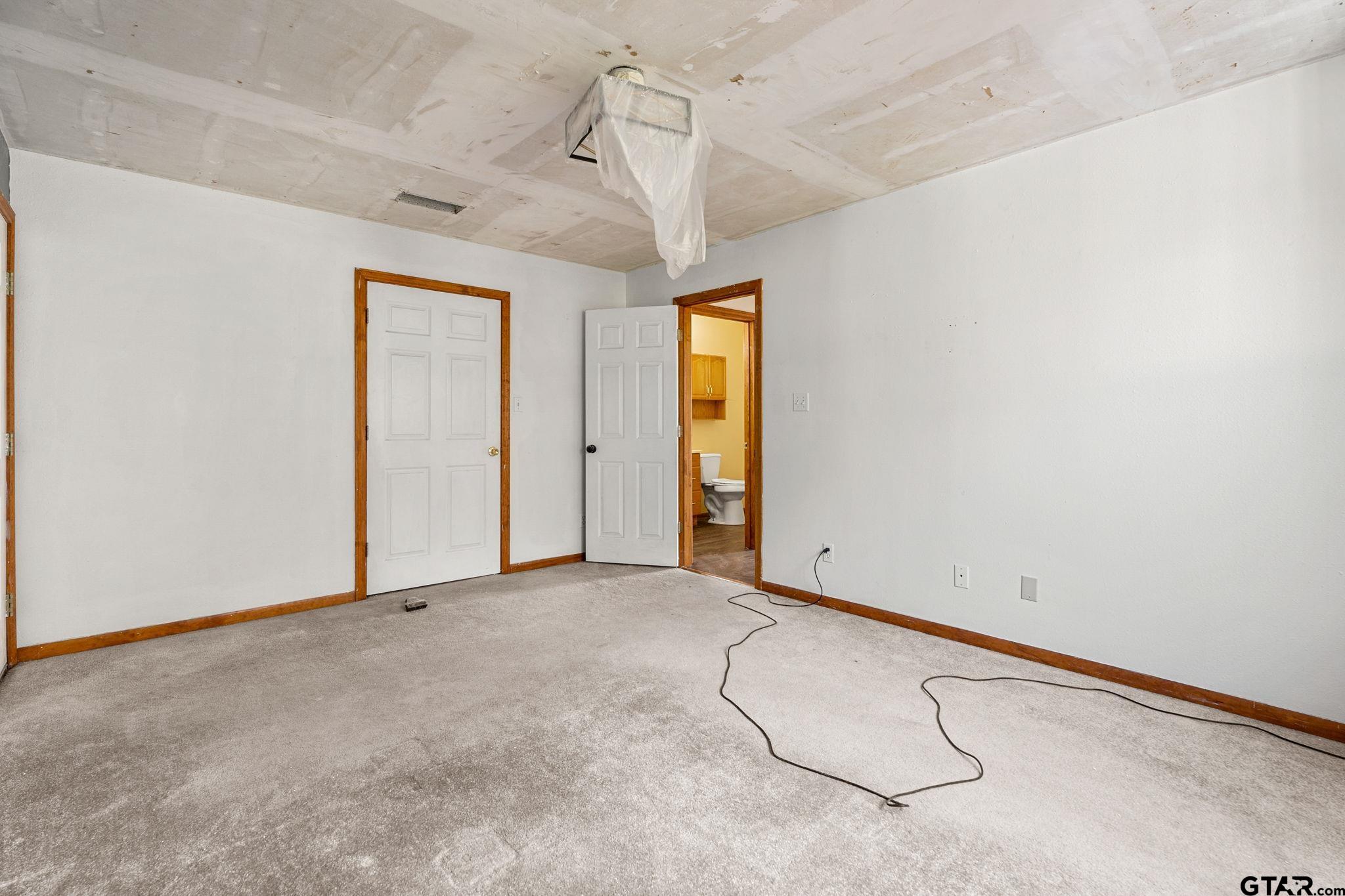 2658 Aqua Vista