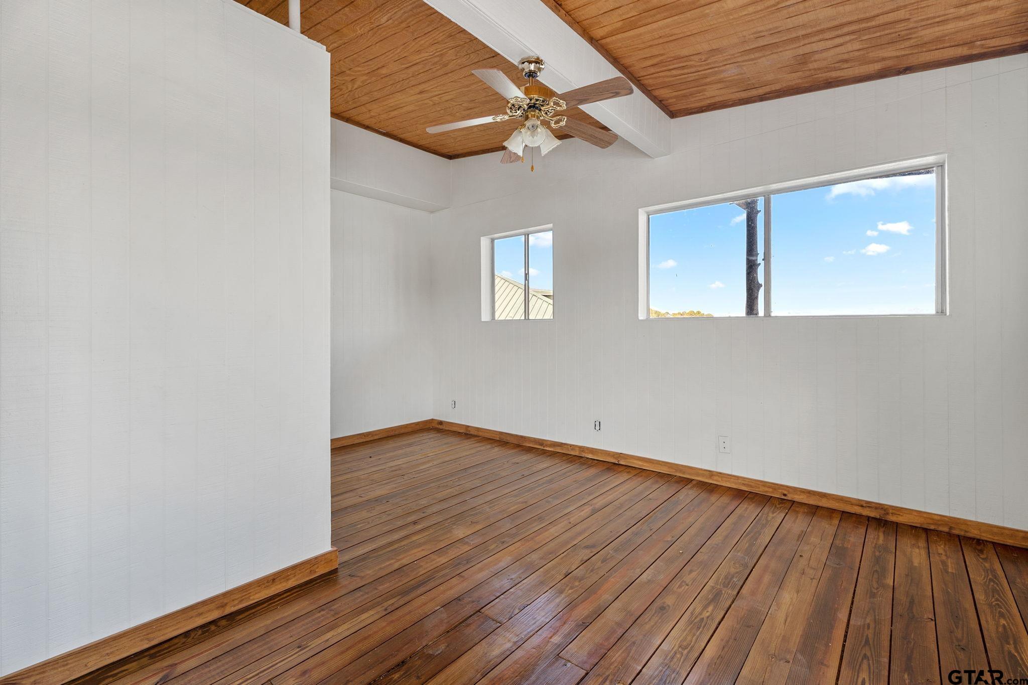 2658 Aqua Vista