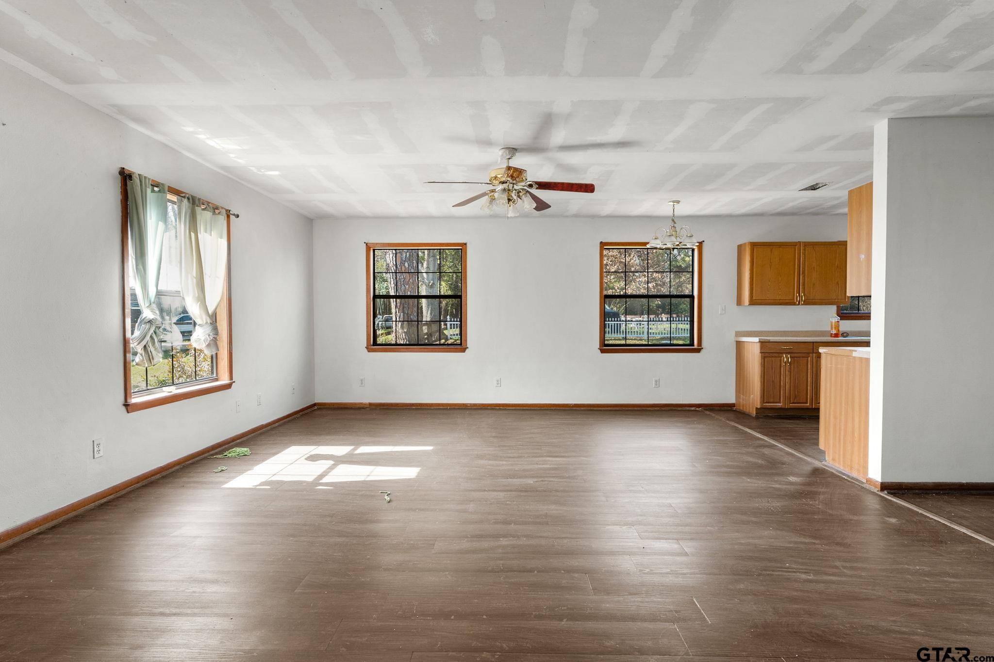 2658 Aqua Vista