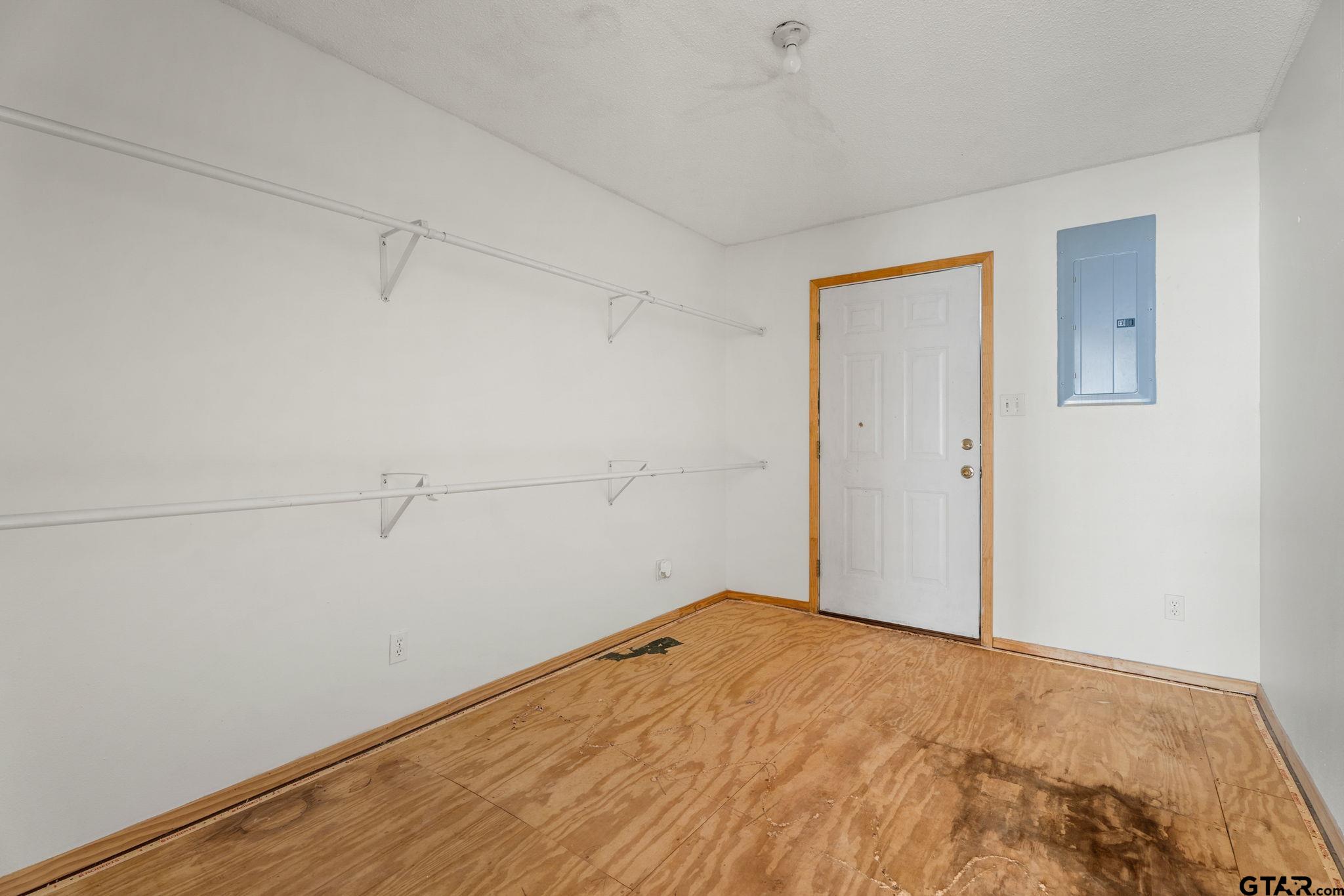 2658 Aqua Vista