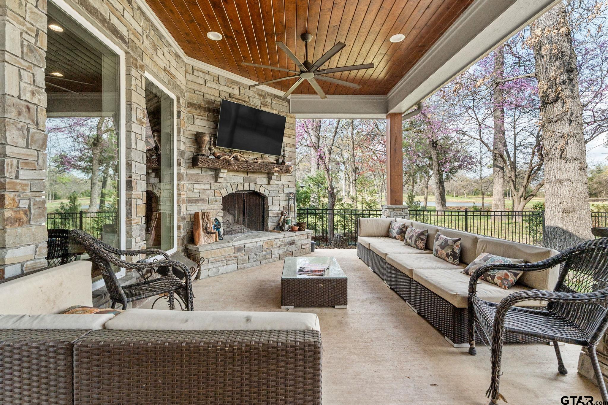 201 Dogwood Lakes Circle