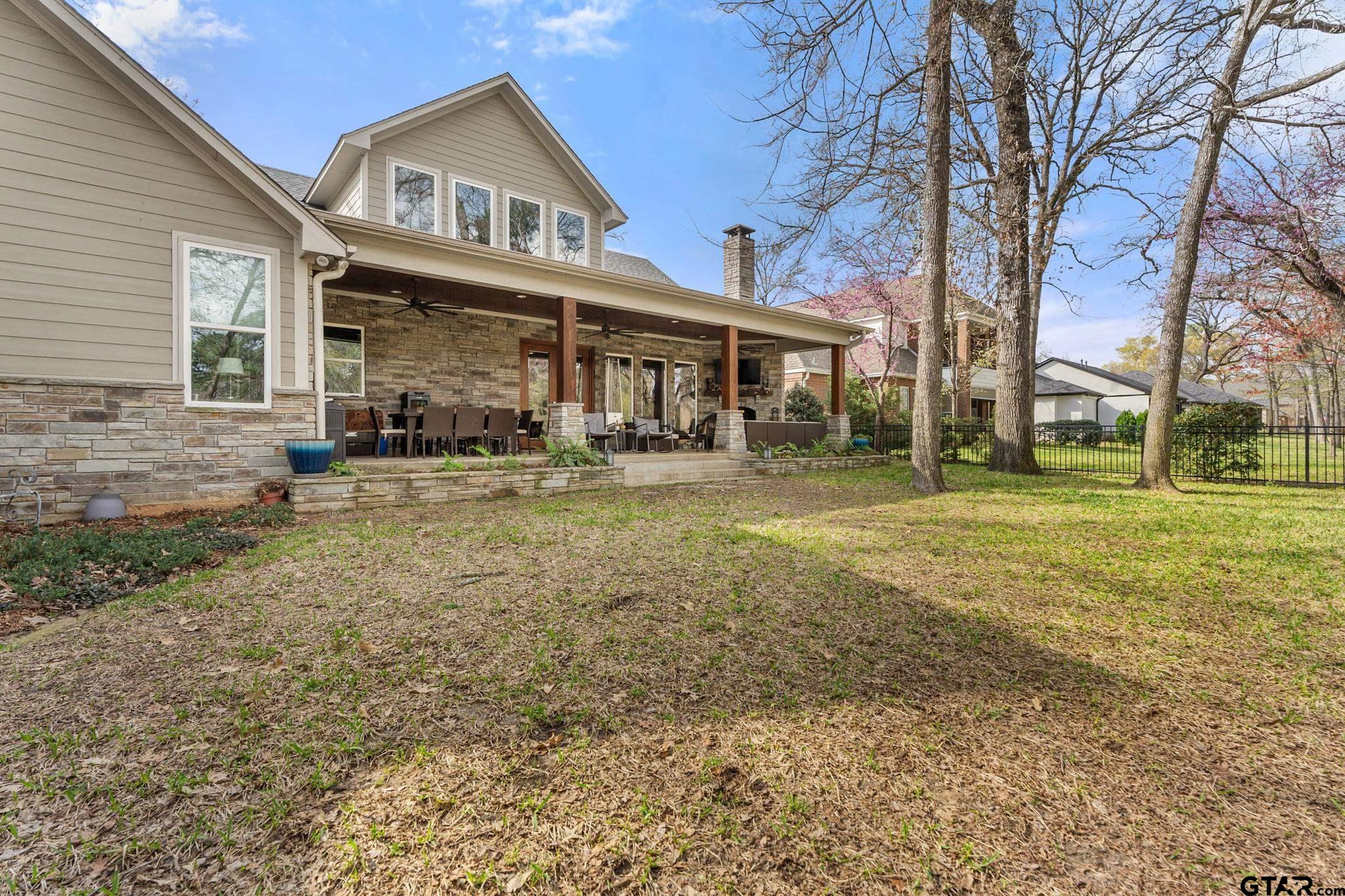 201 Dogwood Lakes Circle