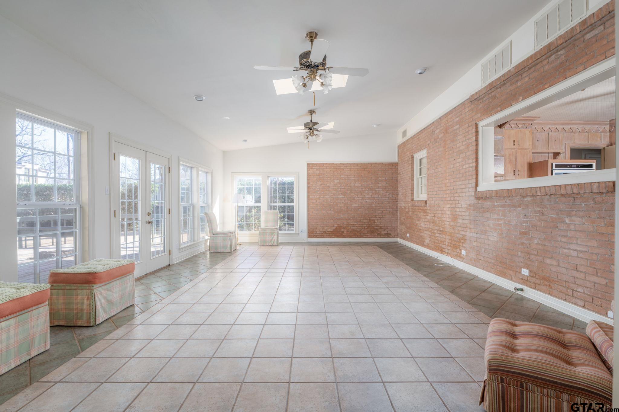308 E 3rd