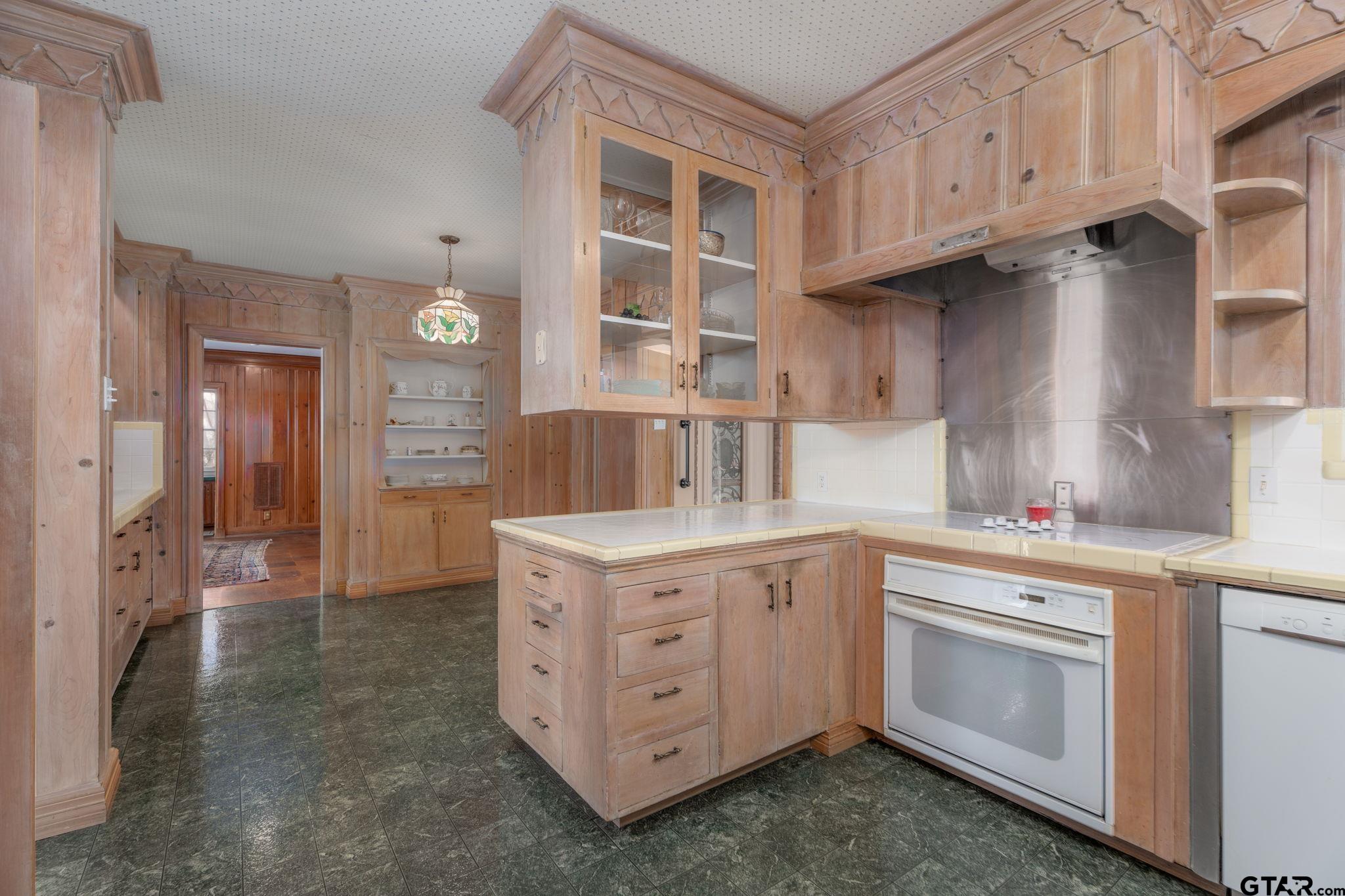 308 E 3rd