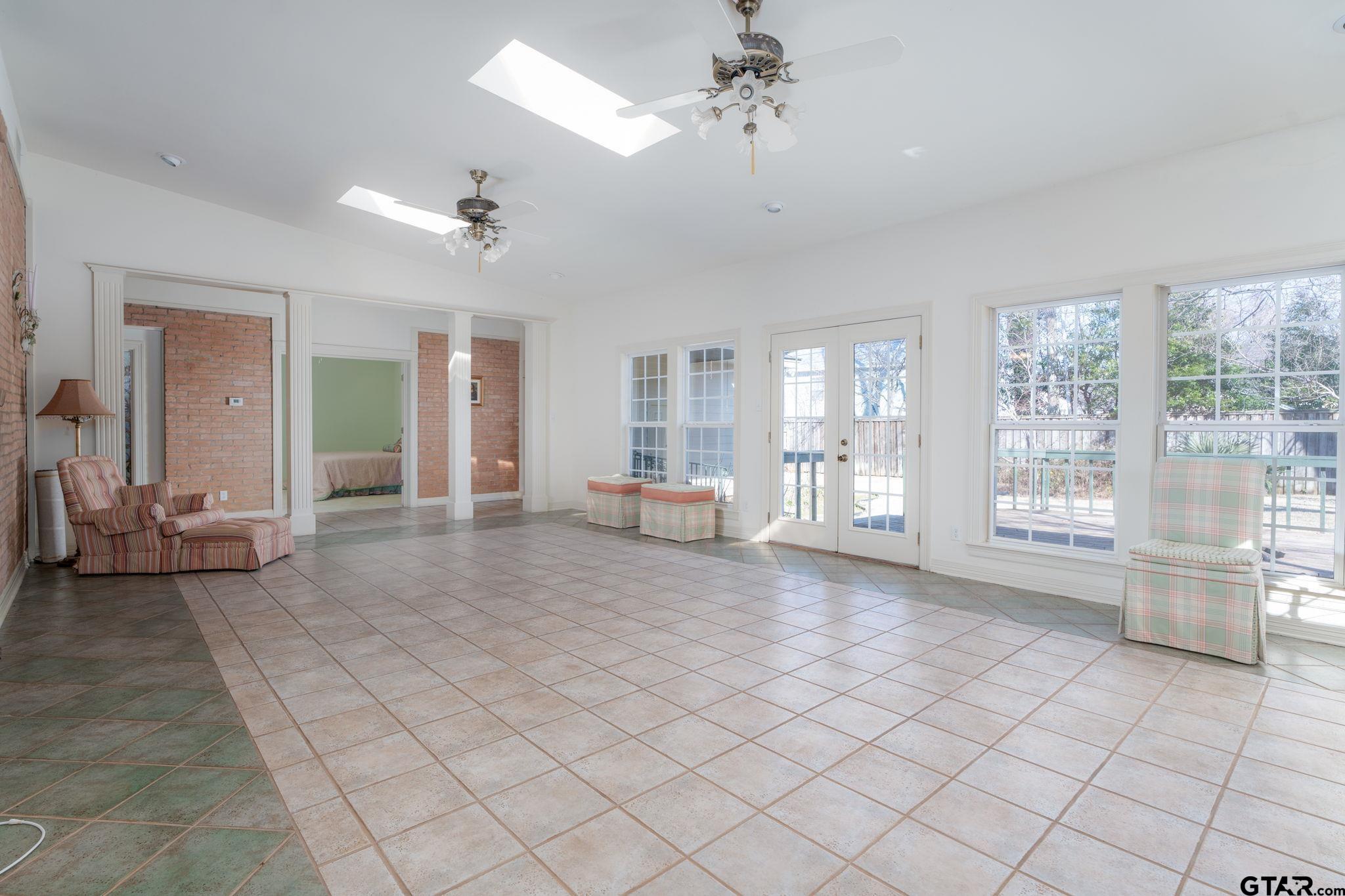 308 E 3rd