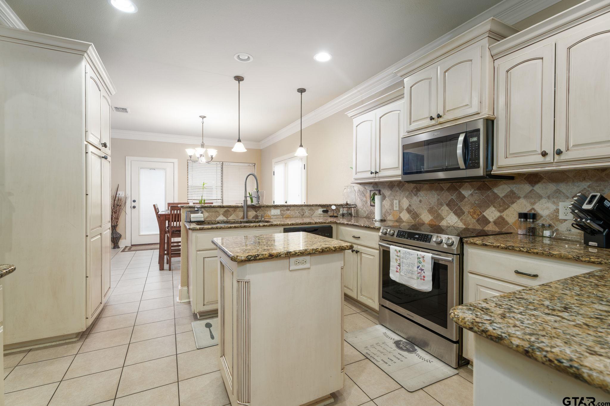 15868 Cumberland Way
