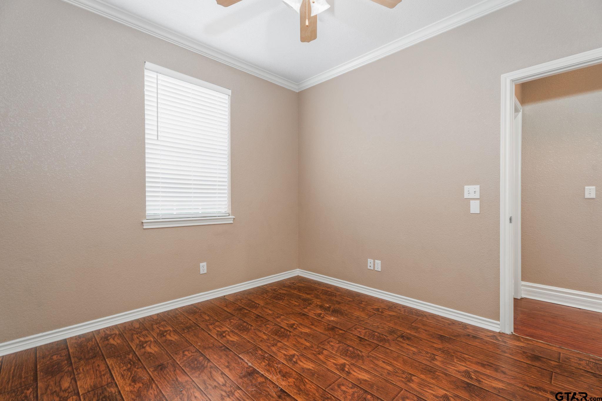 8007 Cottonwood