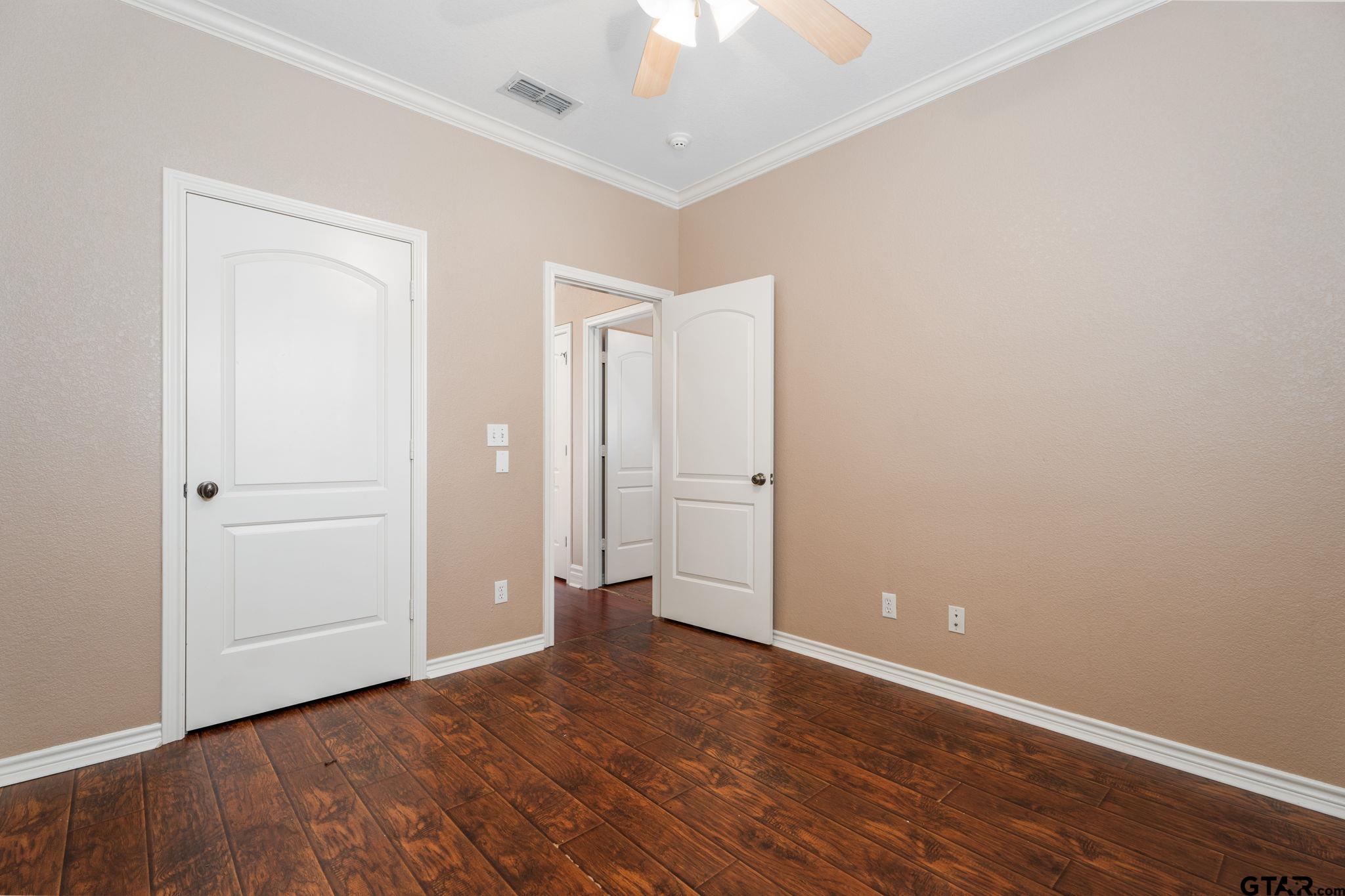 8007 Cottonwood