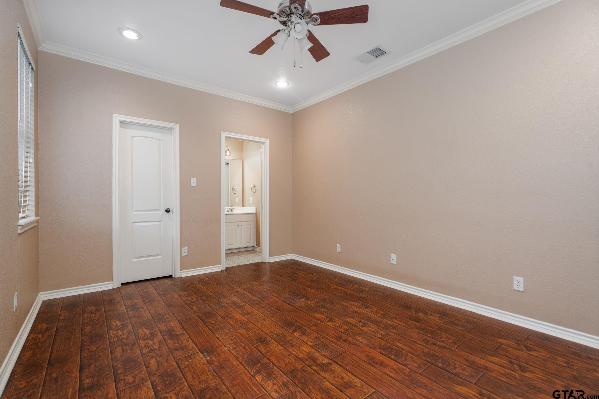 8007 Cottonwood
