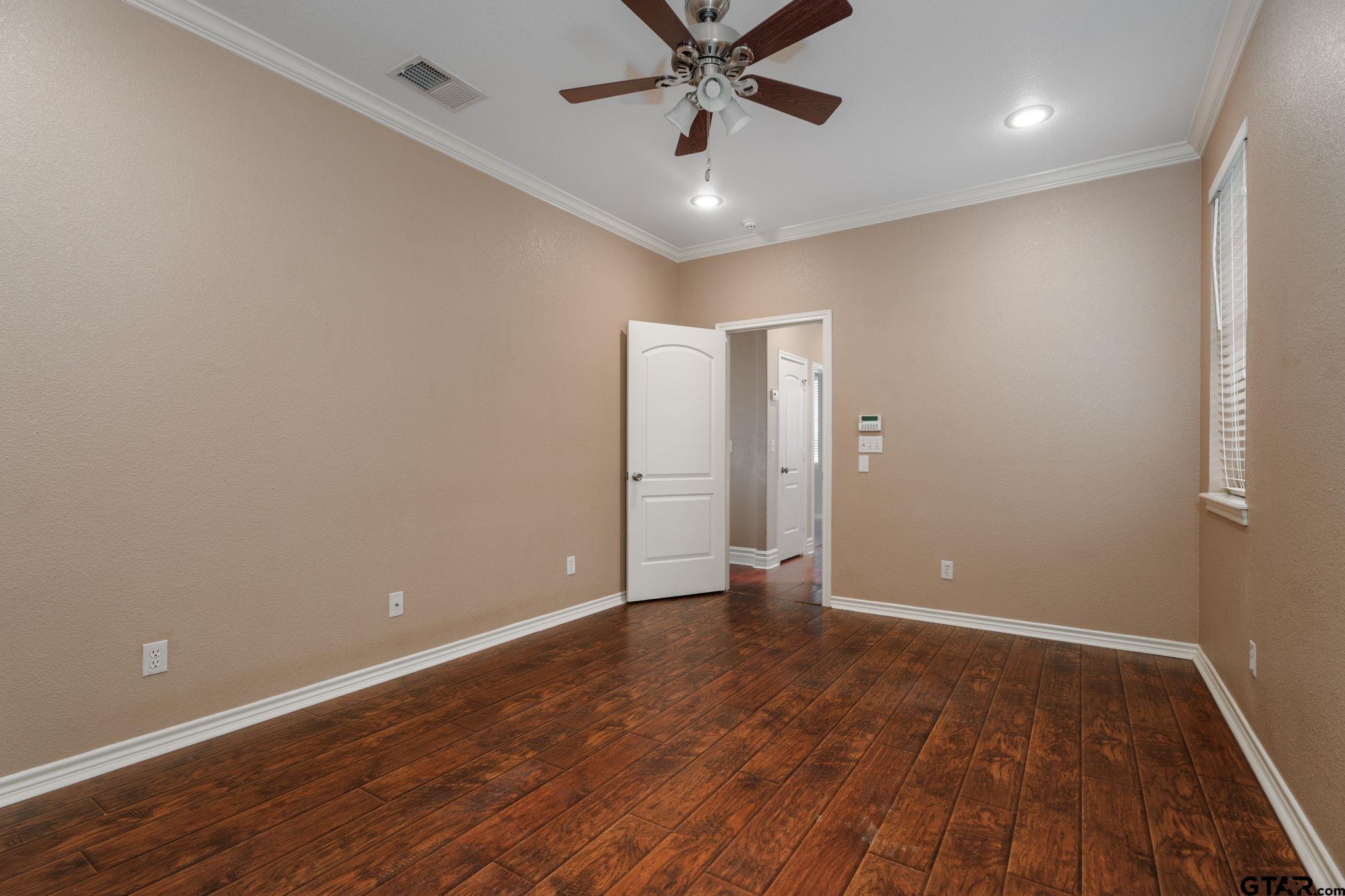 8007 Cottonwood