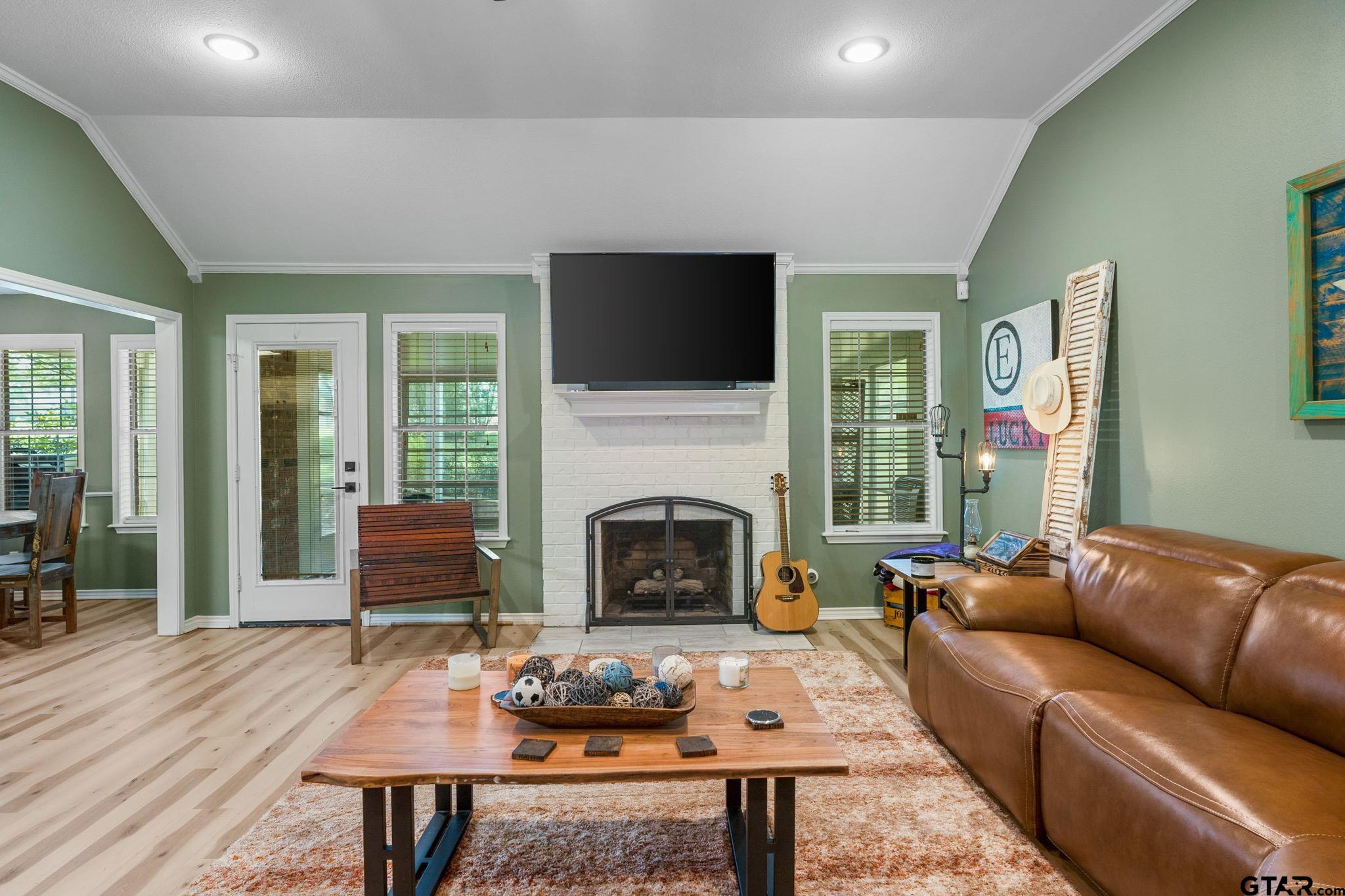 2902 Augusta