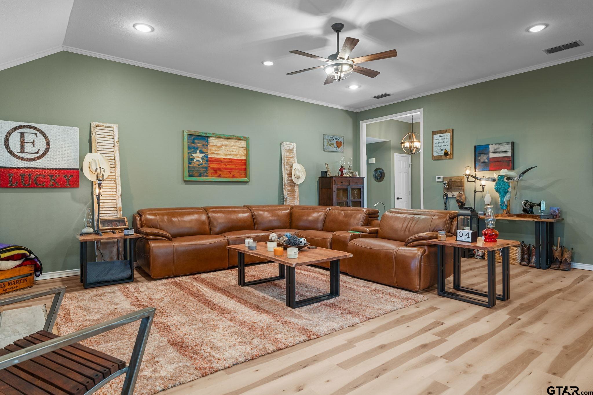 2902 Augusta