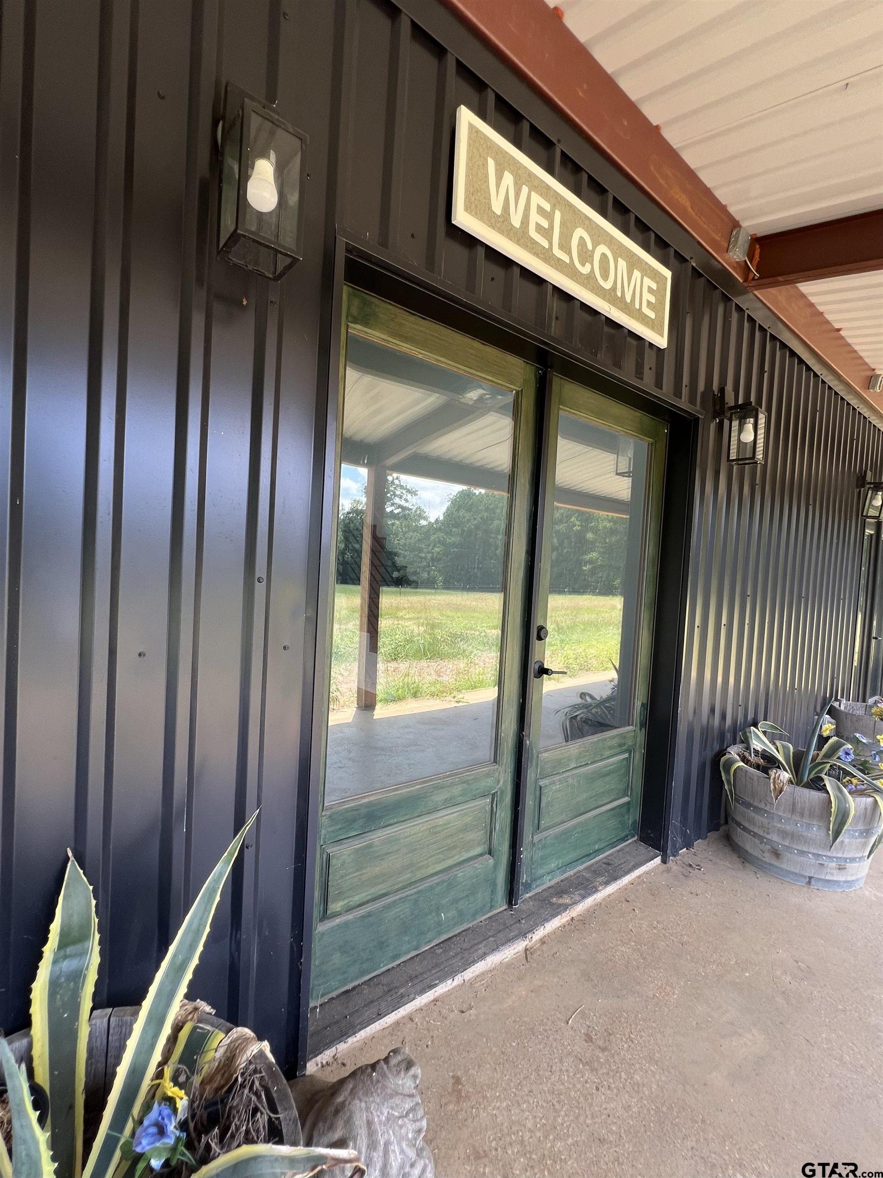 2215 Evergreen