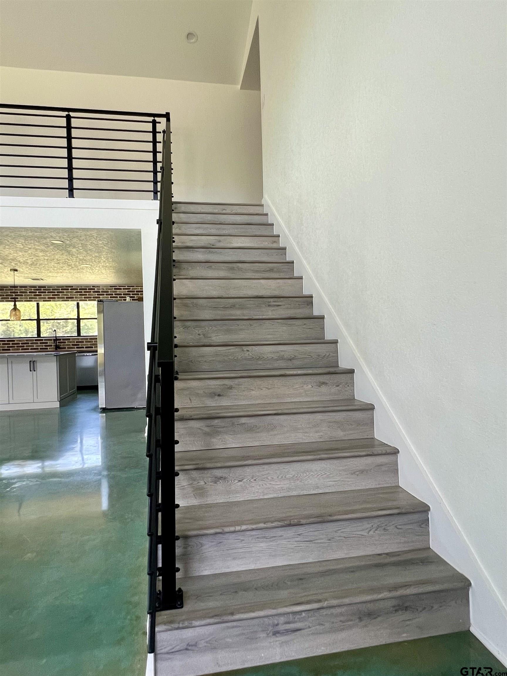 2215 Evergreen