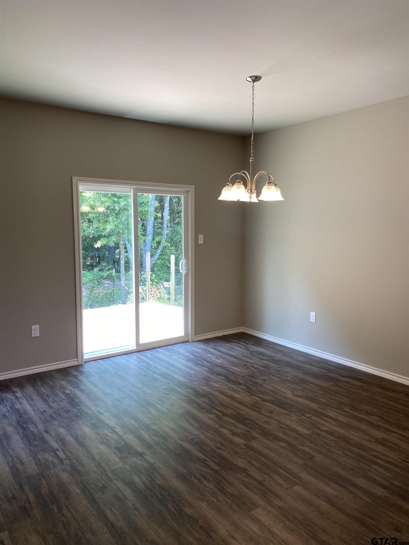 1215 Mission Creek Dr