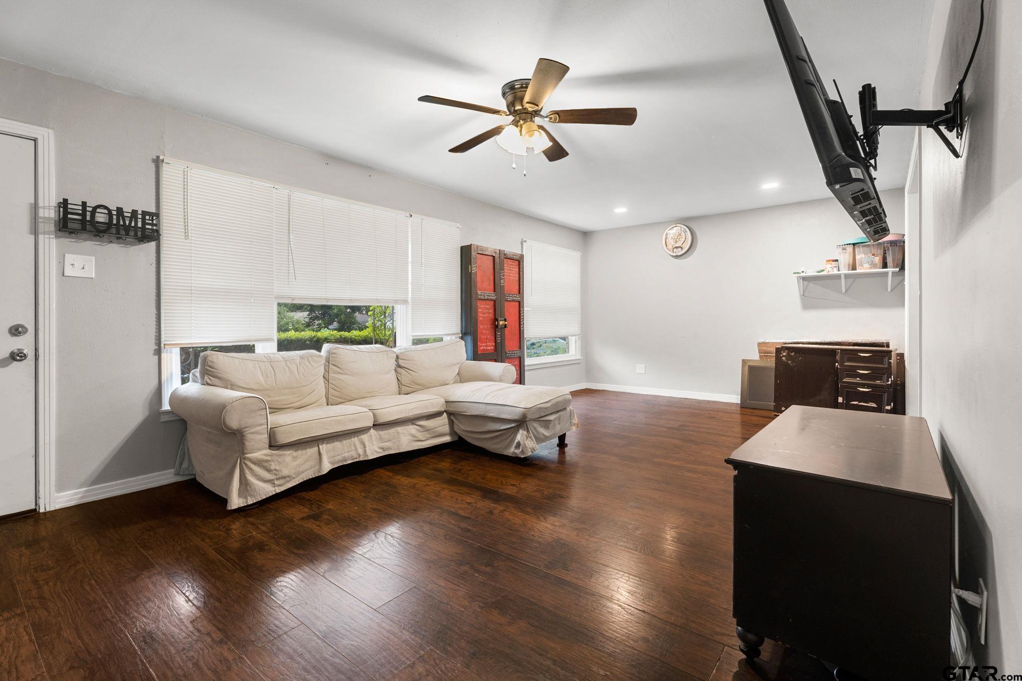 1226 Ridgeview