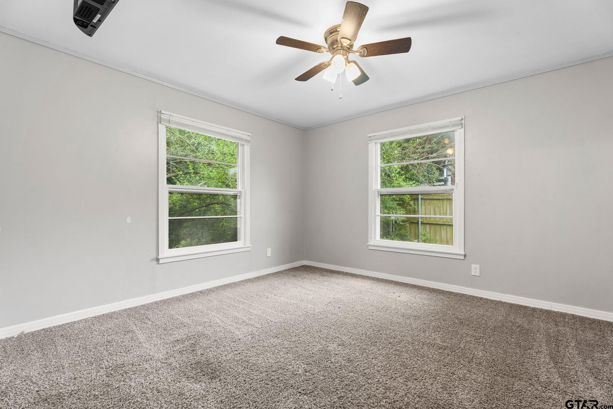1226 Ridgeview