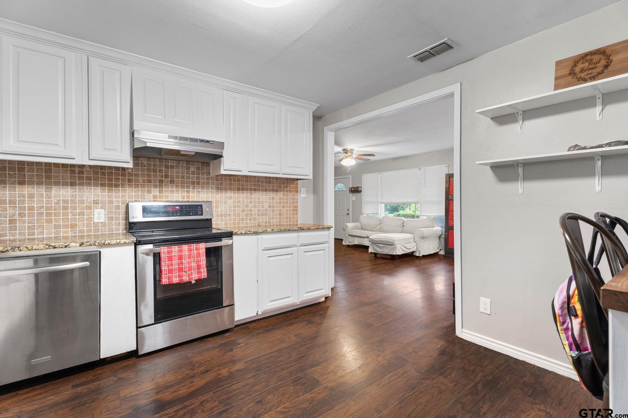 1226 Ridgeview