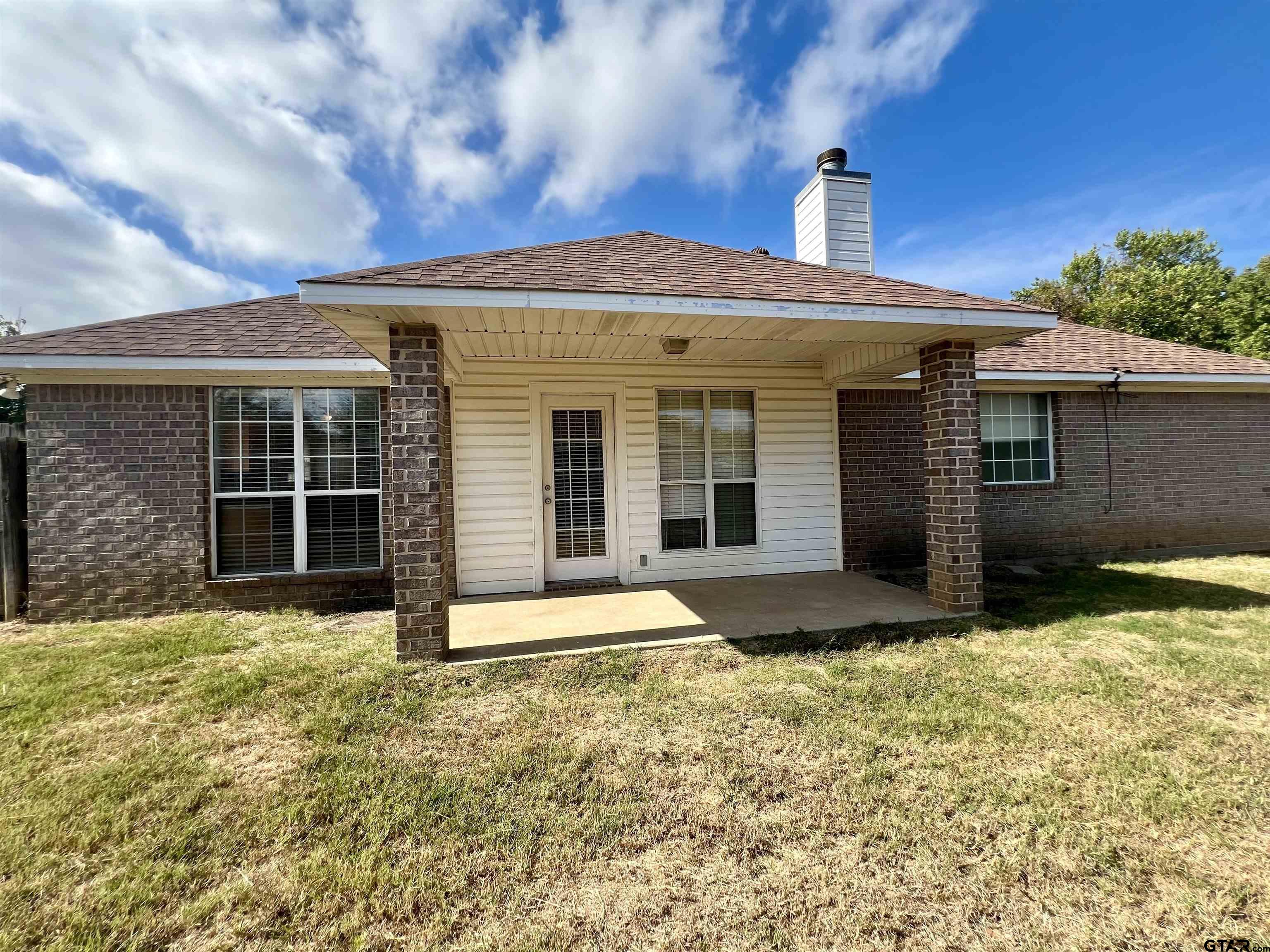 1406 Brookside Ct.