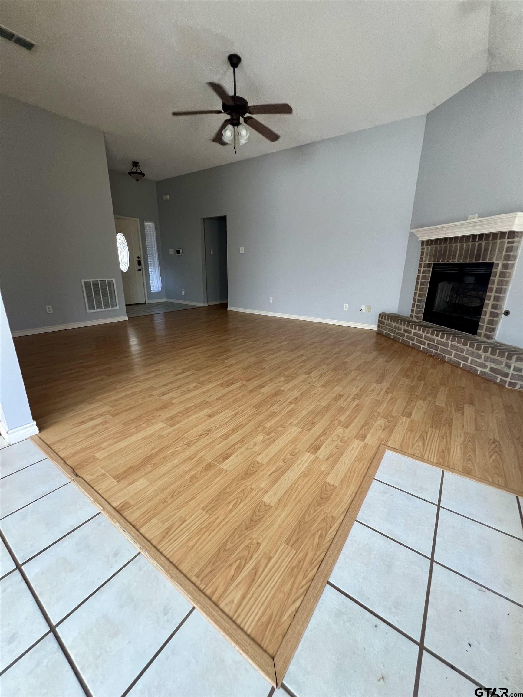 1406 Brookside Ct.