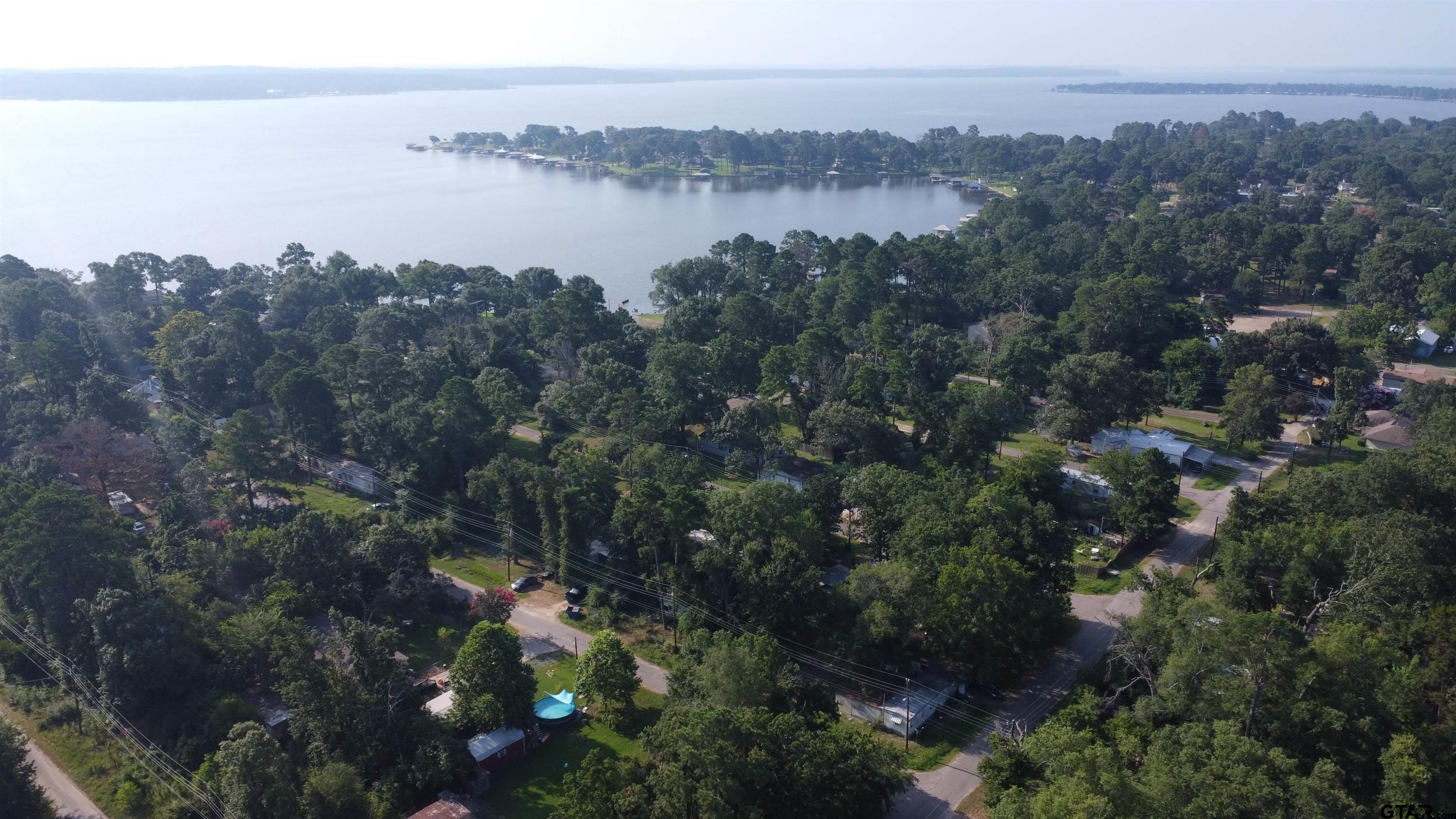 21453 Oak Bluff