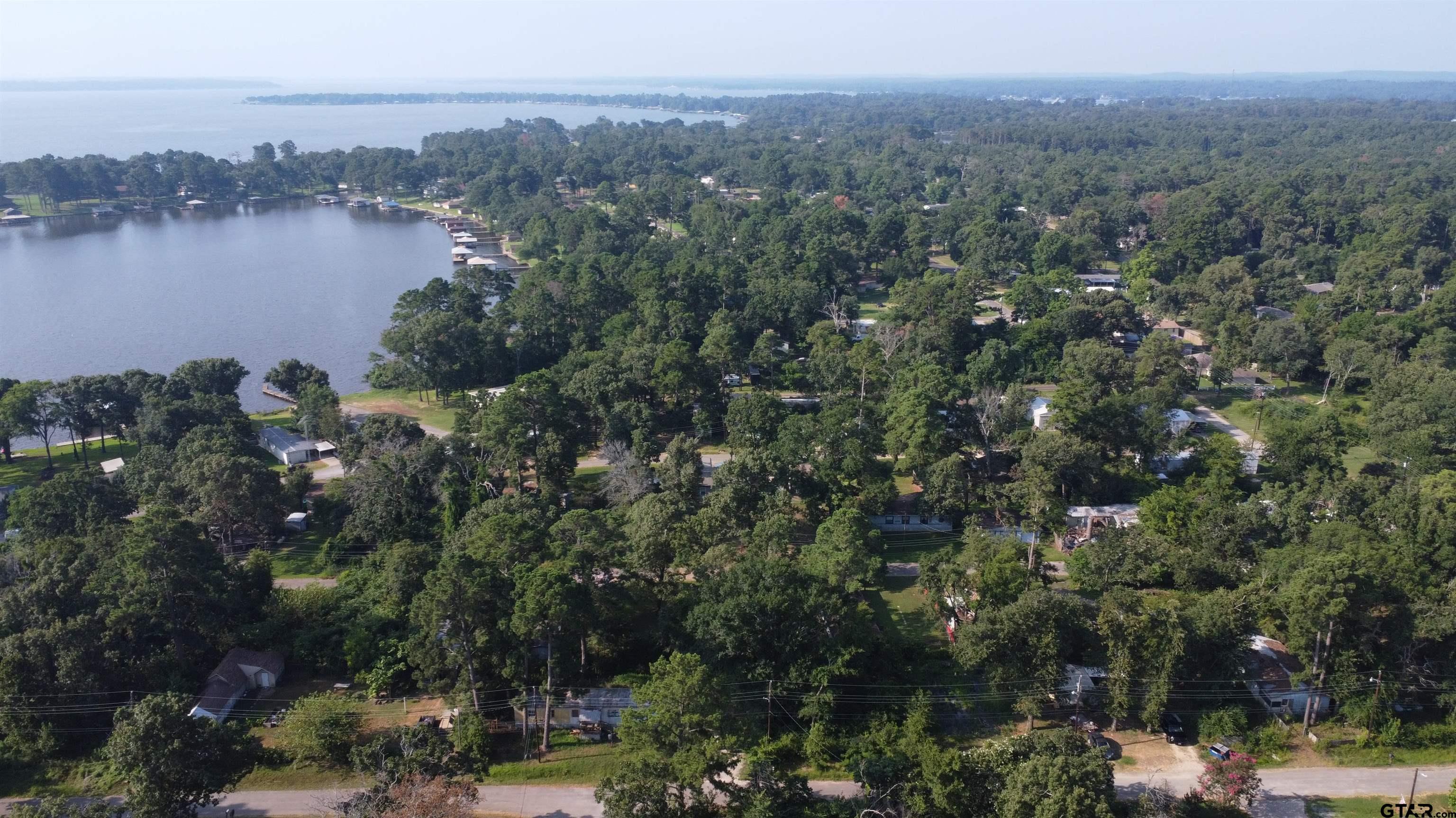 21453 Oak Bluff
