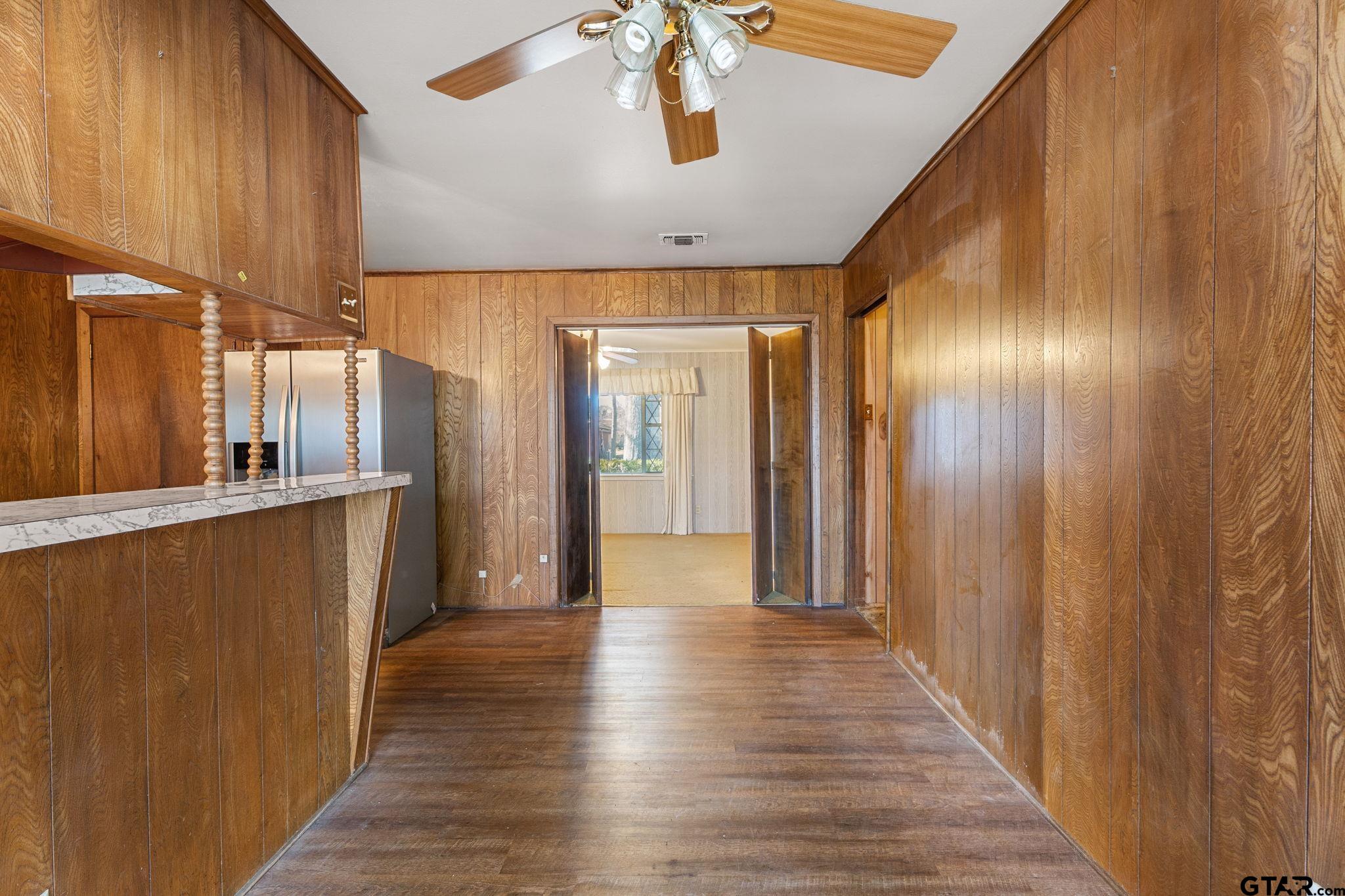 206 Oak Drive