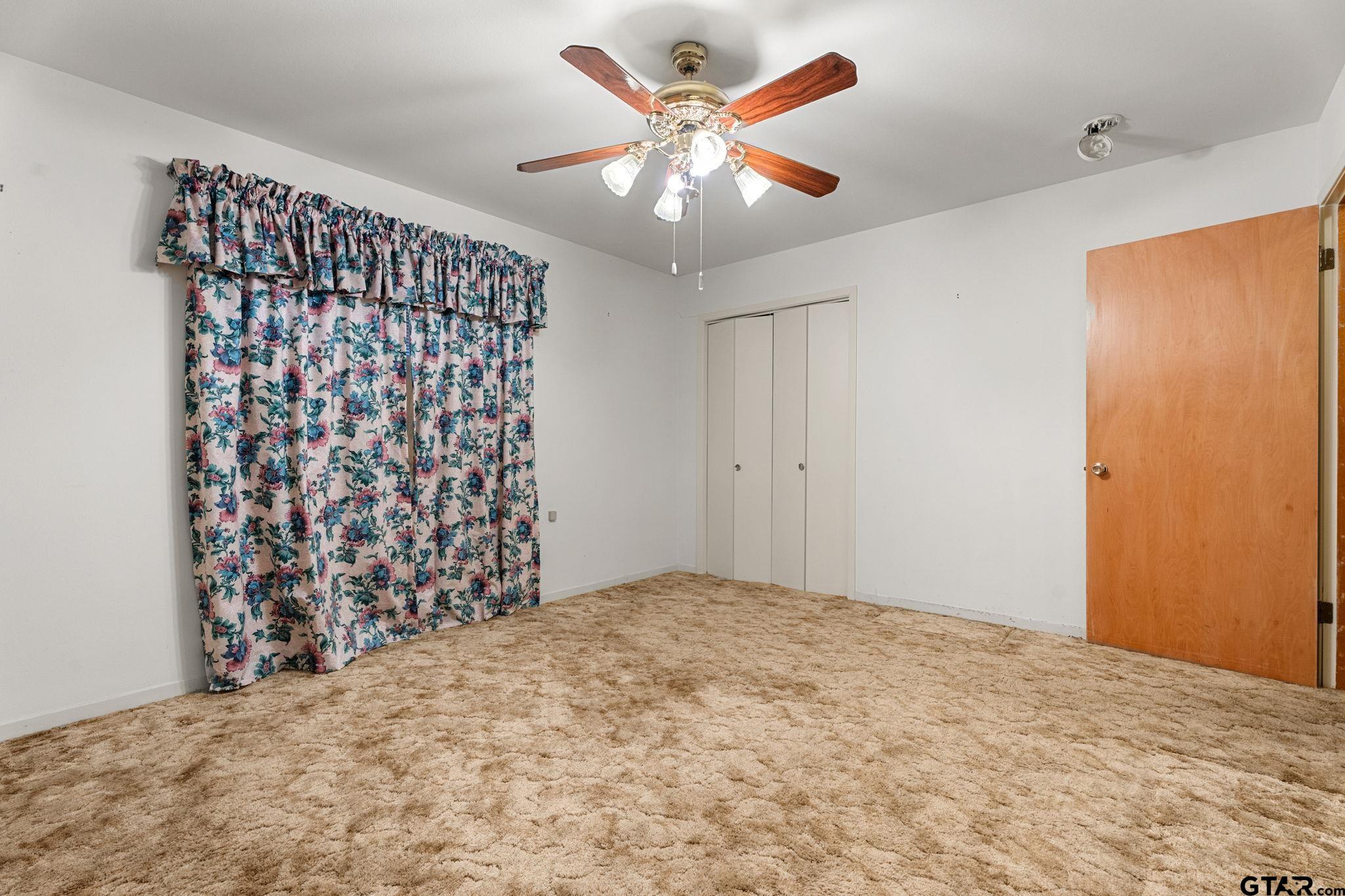 206 Oak Drive