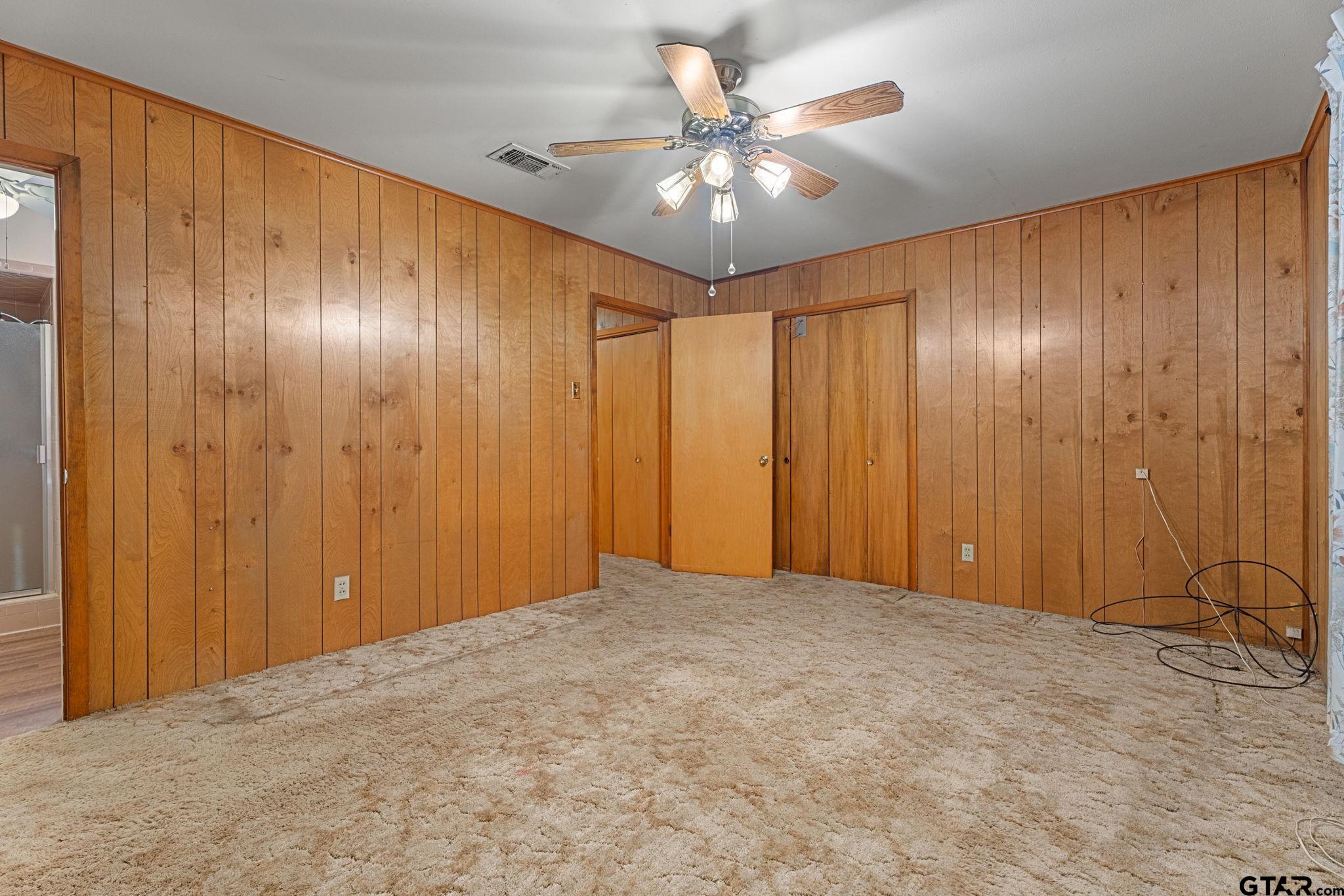 206 Oak Drive