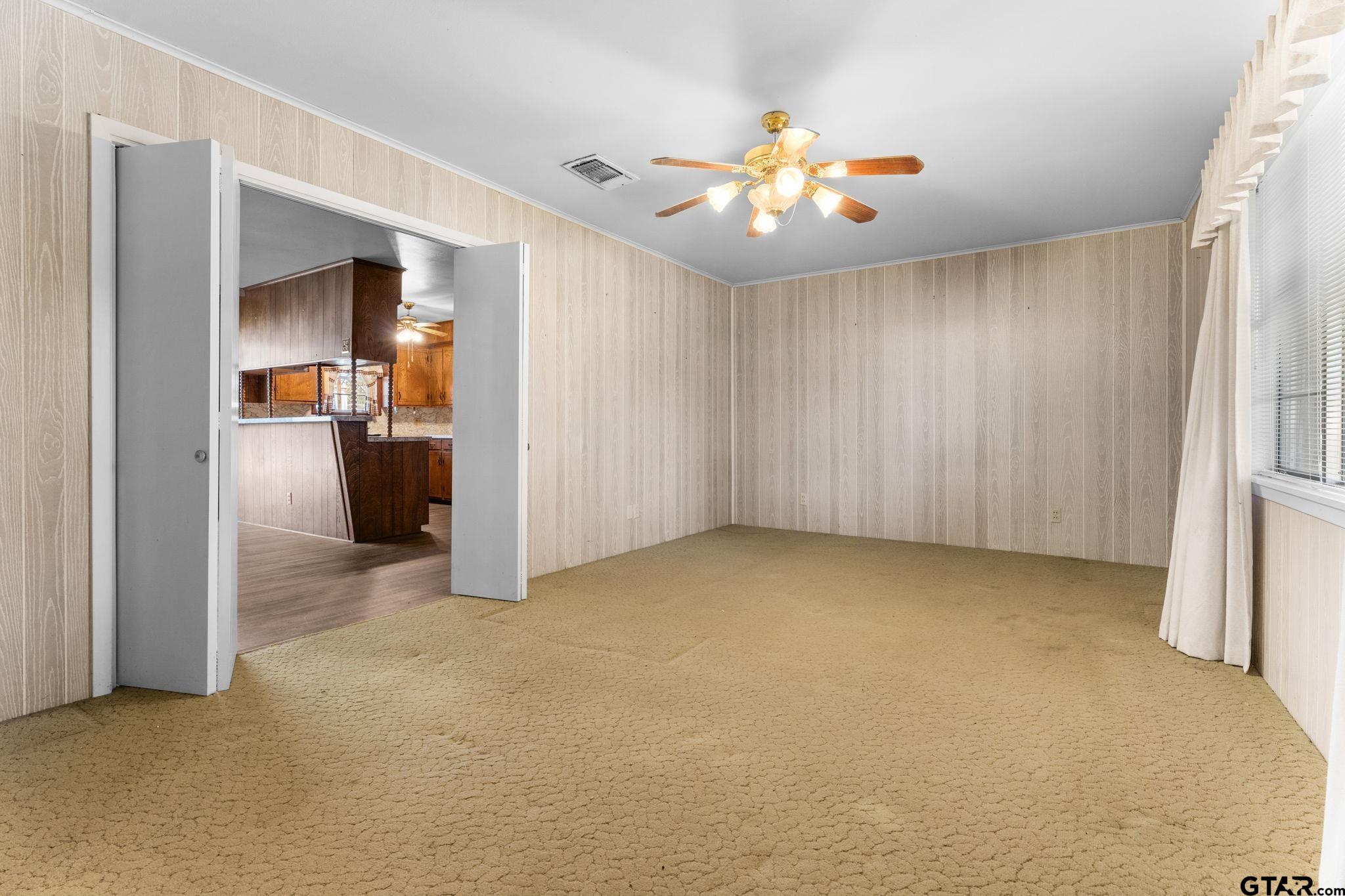 206 Oak Drive