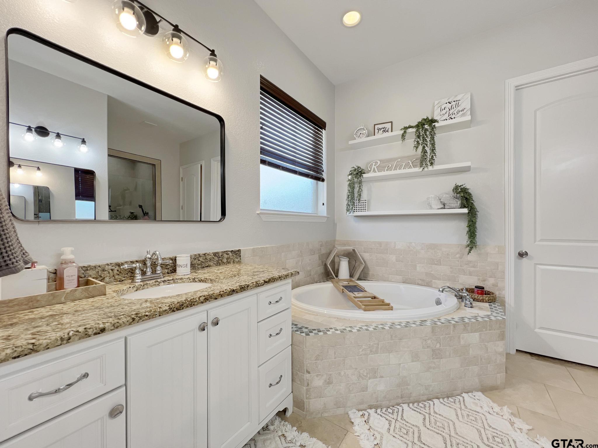 18411 Whippoorwill