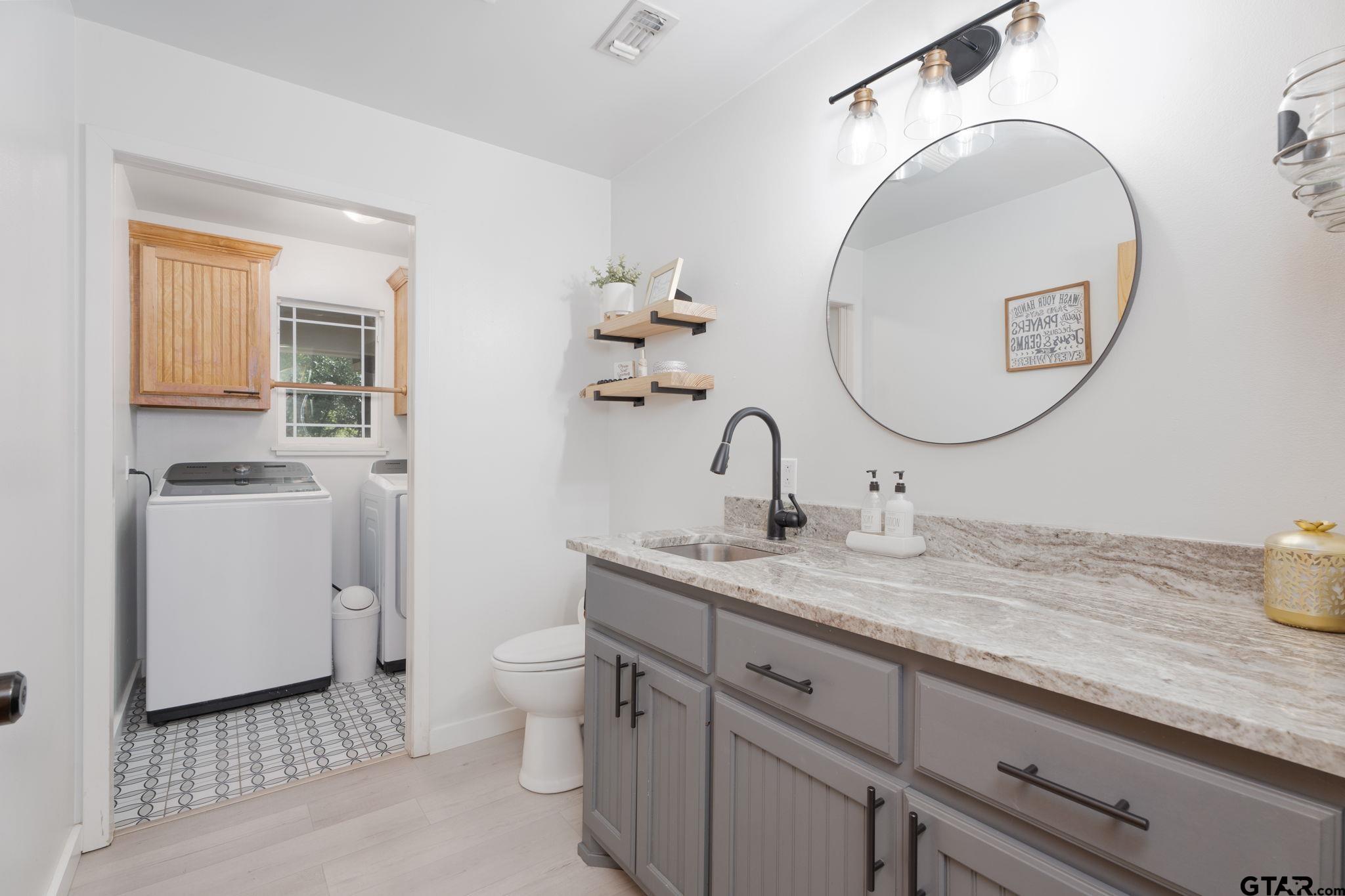 17050 Hickory Trail