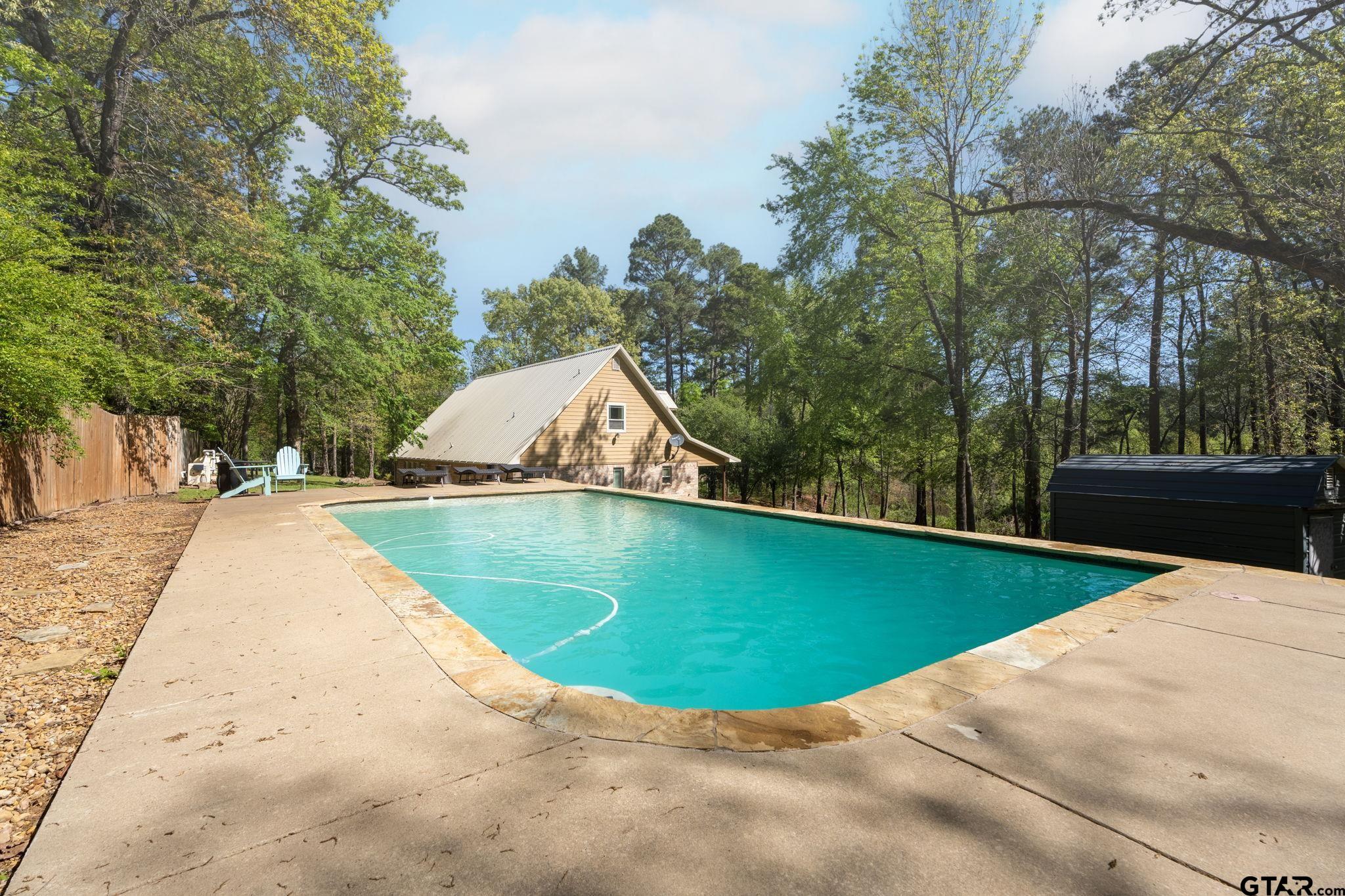 17050 Hickory Trail