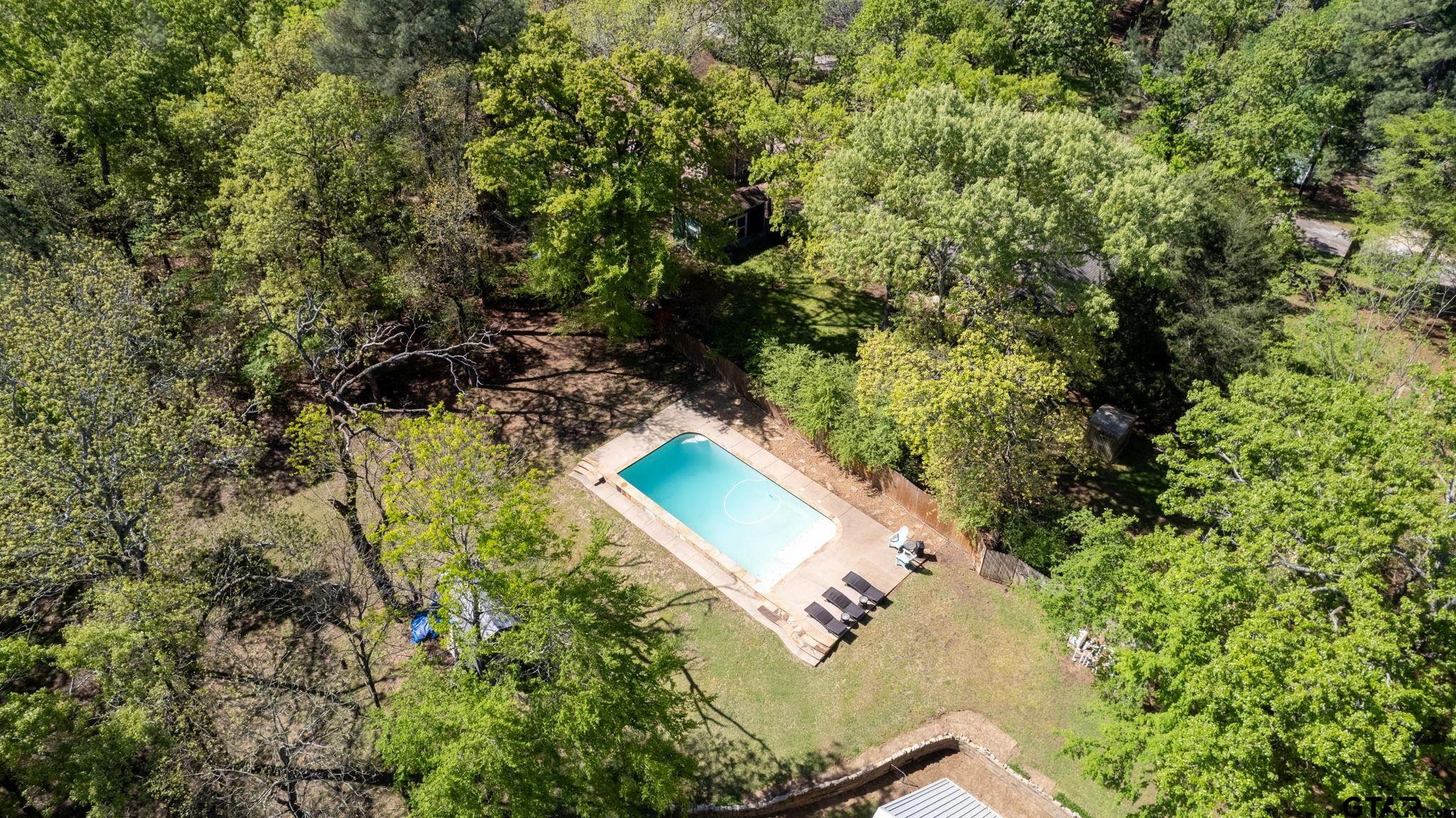 17050 Hickory Trail