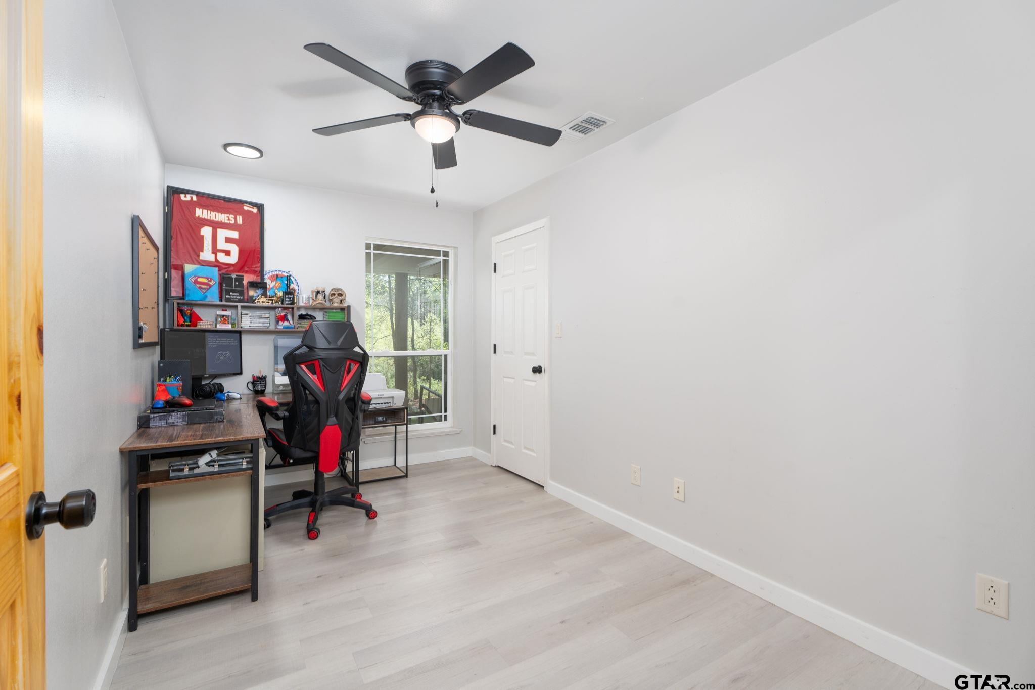 17050 Hickory Trail