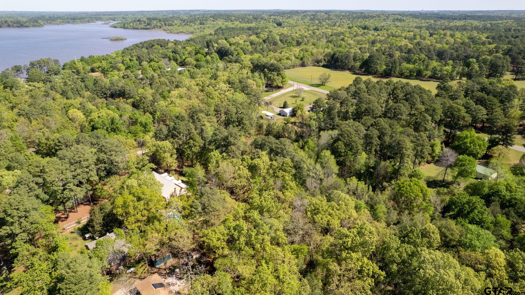 17050 Hickory Trail