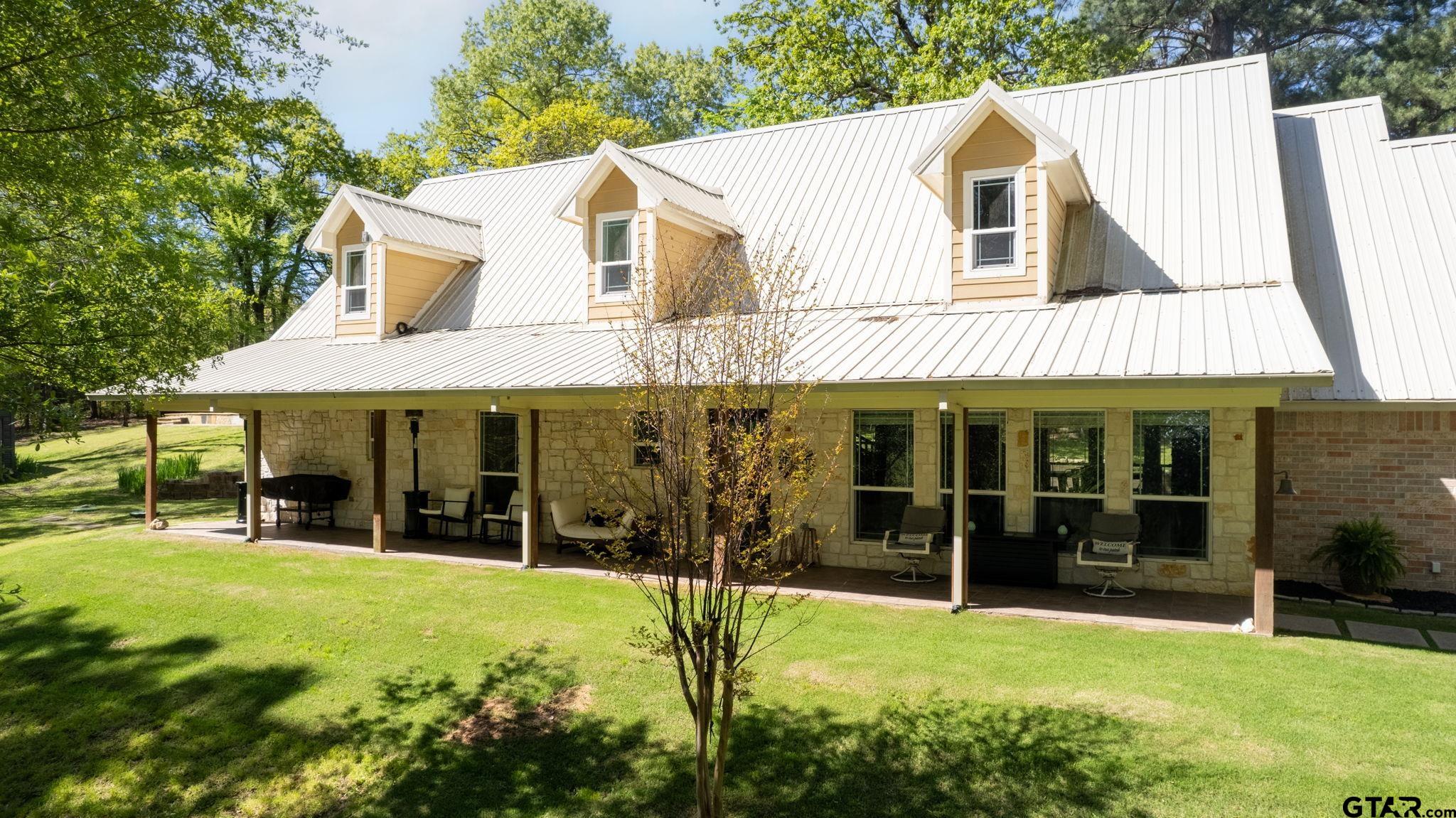 17050 Hickory Trail