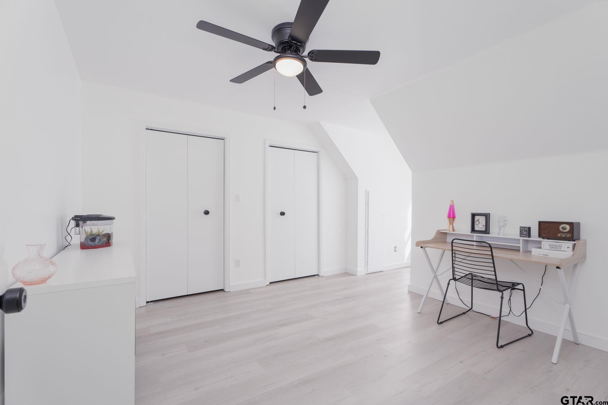 17050 Hickory Trail