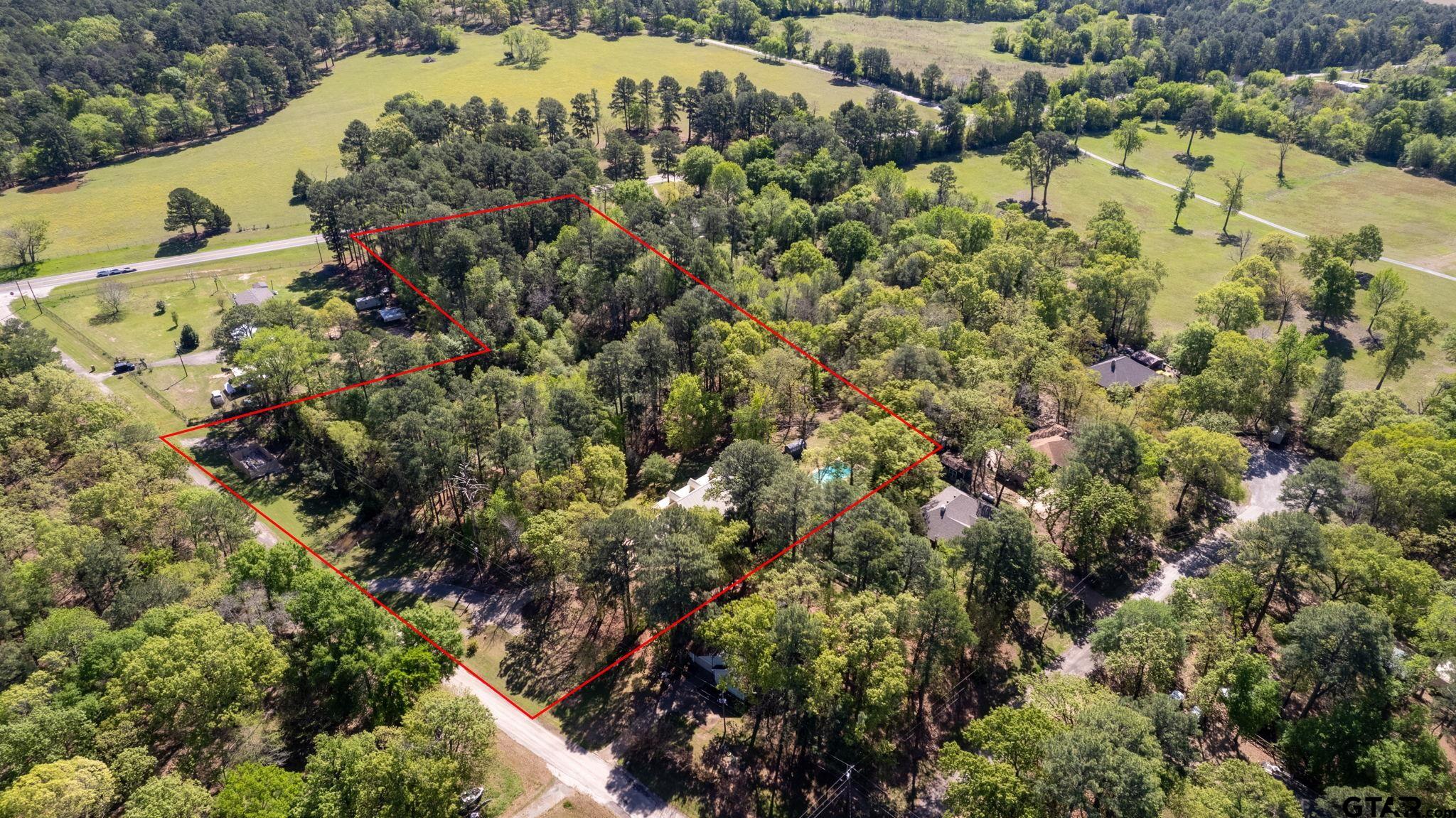 17050 Hickory Trail